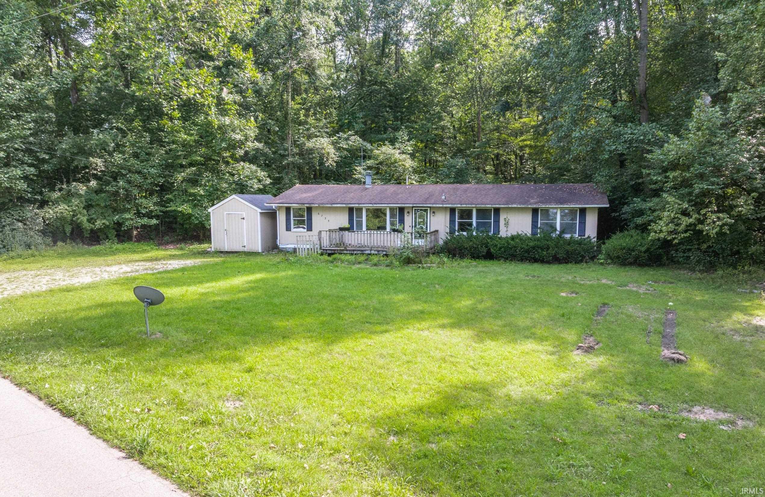 1st image of 6735 E South Barbee Dr, Pierceton, IN 46562 | MLS# 202634756