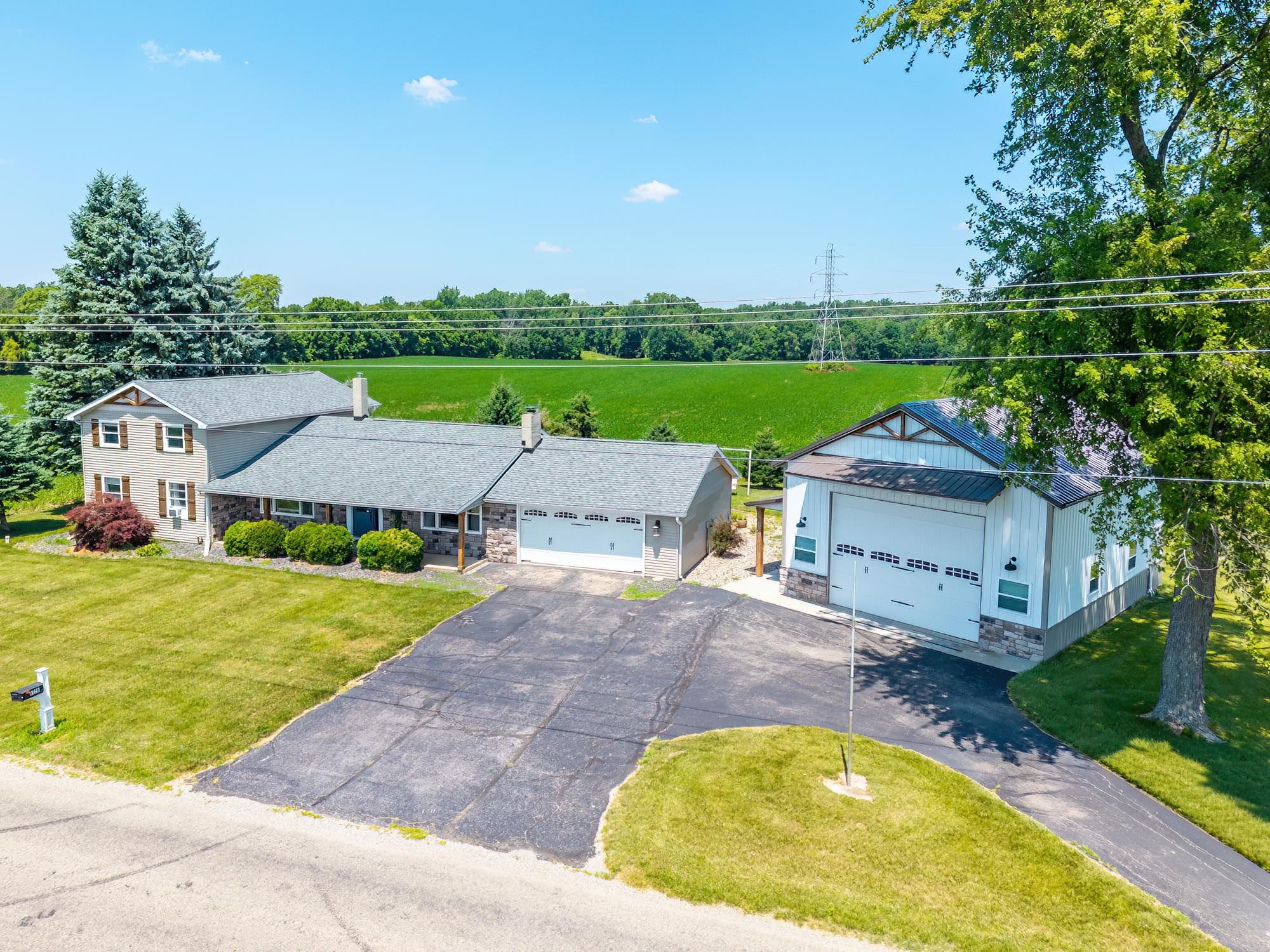 2nd image of 5726 E 800 N, Syracuse, IN 46567 | MLS# 202634761