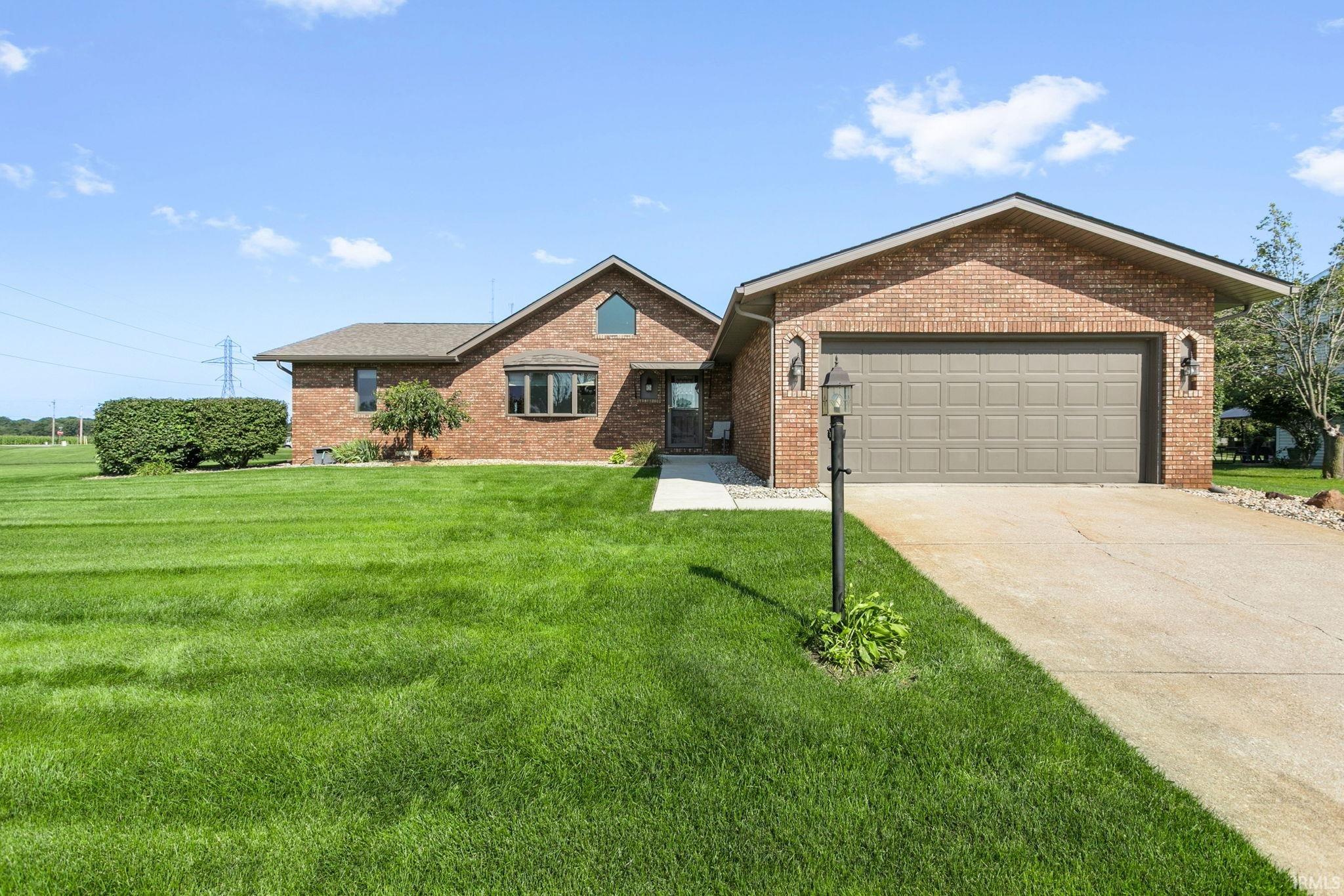 1st image of 3905 Bent Oak Trl, Elkhart, IN 46517 | MLS# 202634783