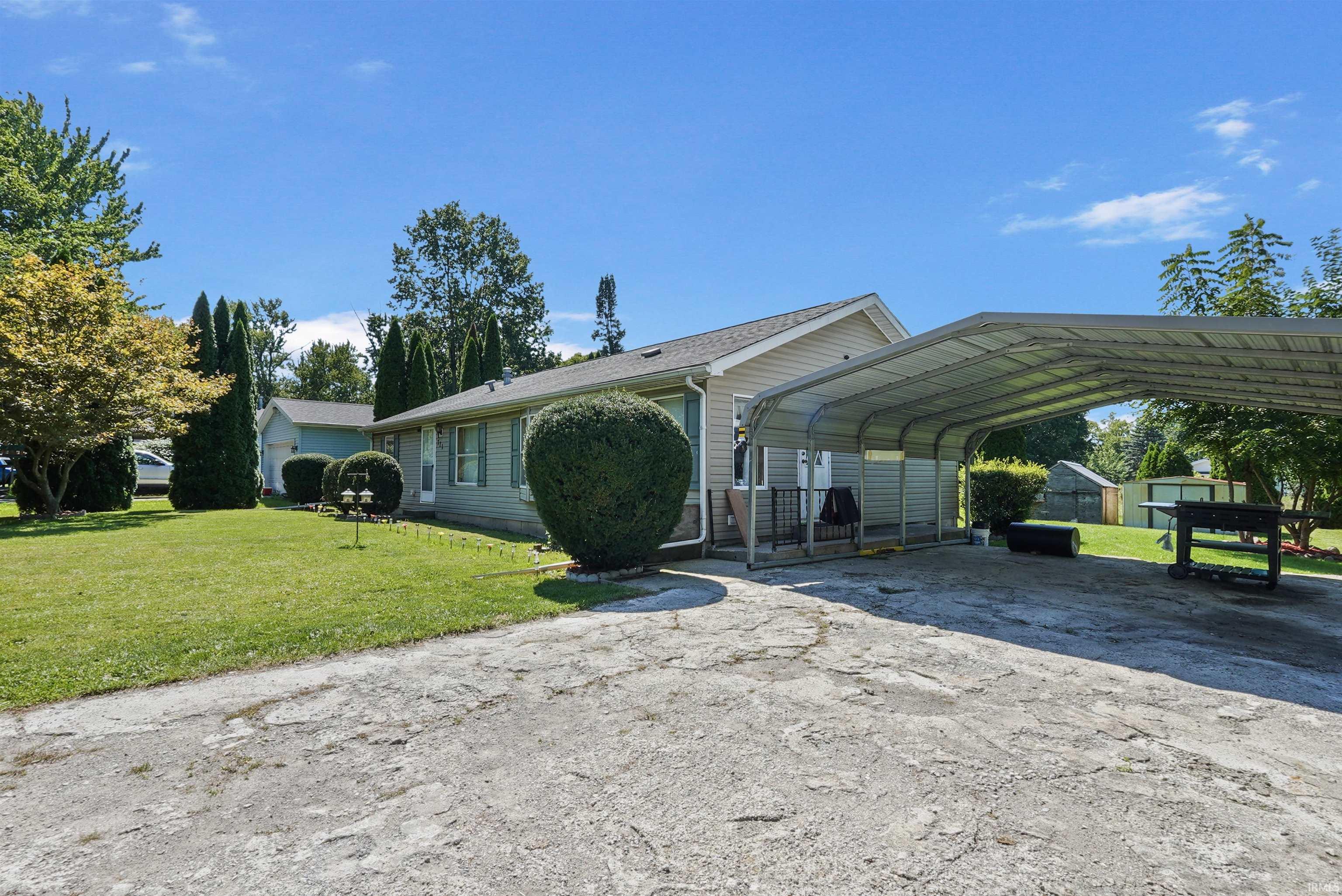 3rd image of 711 Arehart St, Goshen, IN 46528 | MLS# 202634784
