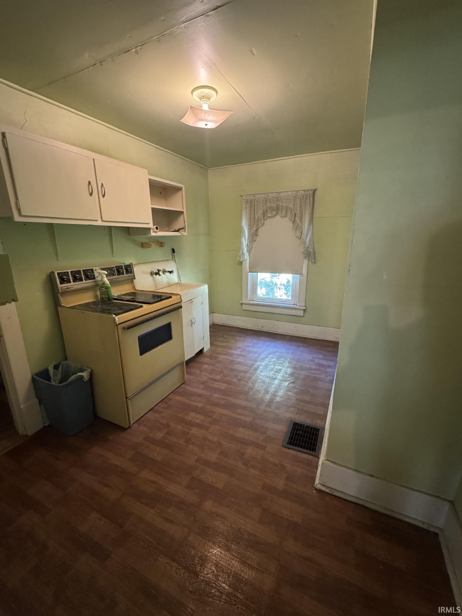 13th image of 904 S Perry St, Attica, IN 47918 | MLS# 202634793