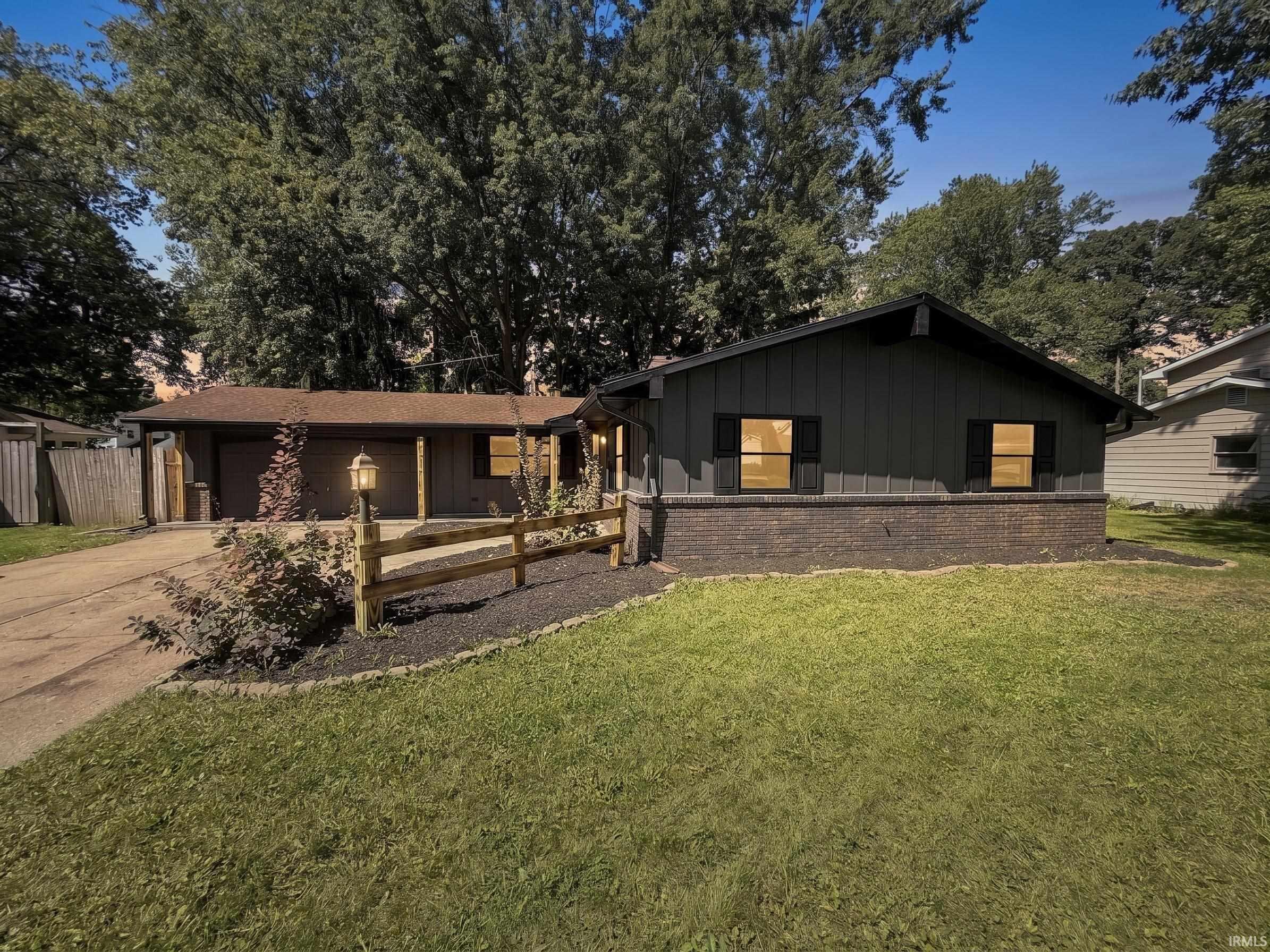 1st image of 1913 Kendawa Dr, Fort Wayne, IN 46815 | MLS# 202634808