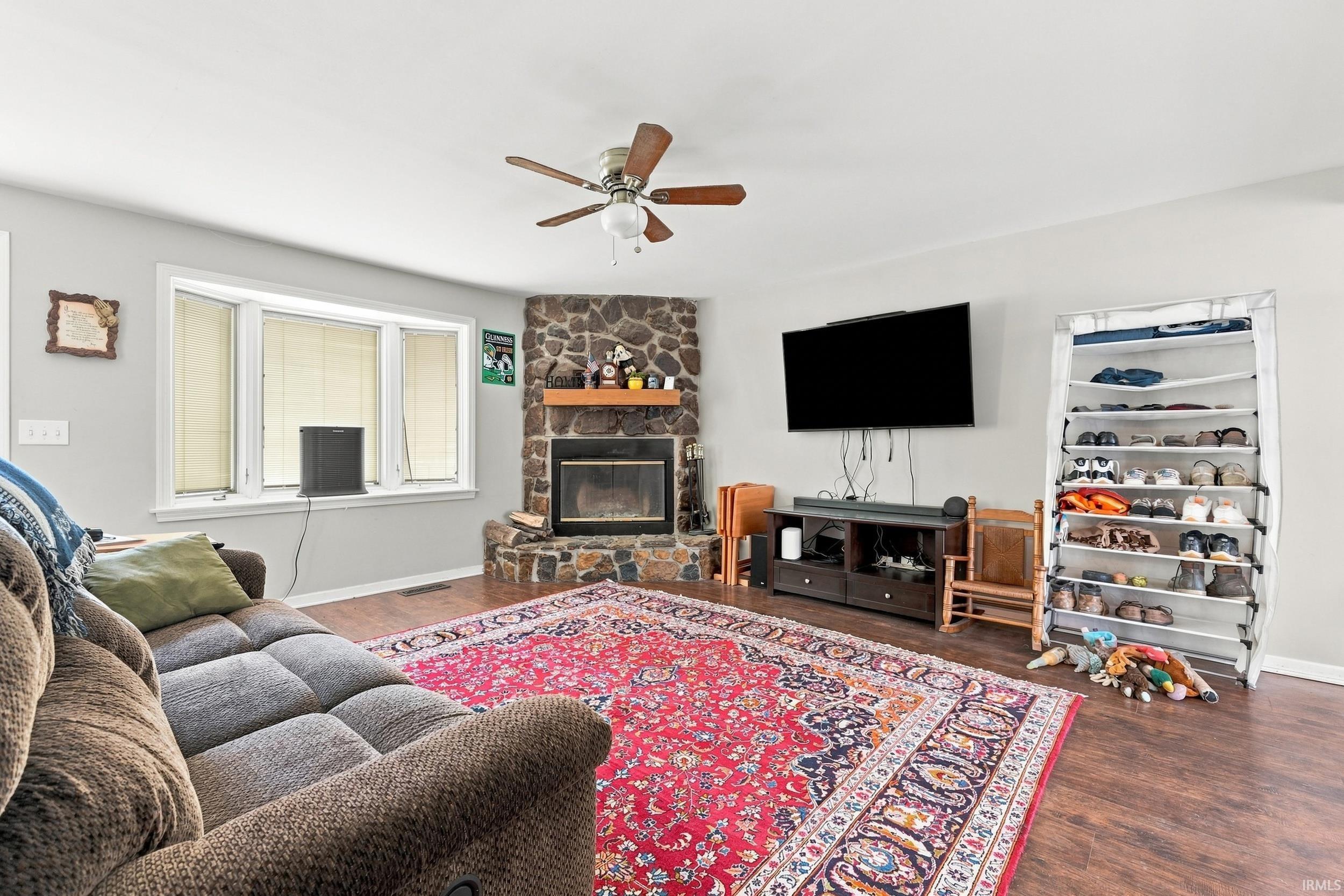 Photo 3 of 2704 Southway Drive