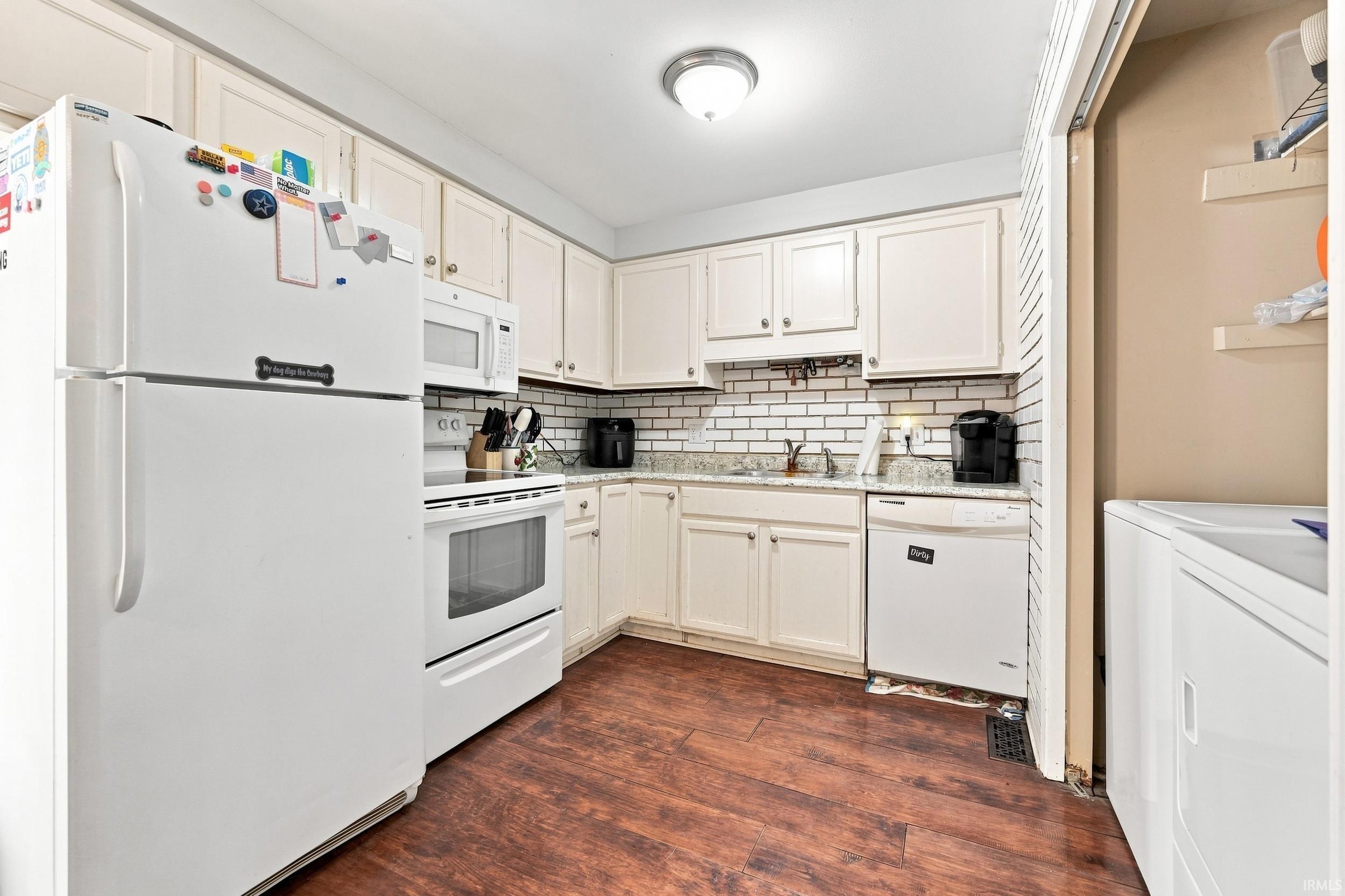 Photo 6 of 2704 Southway Drive