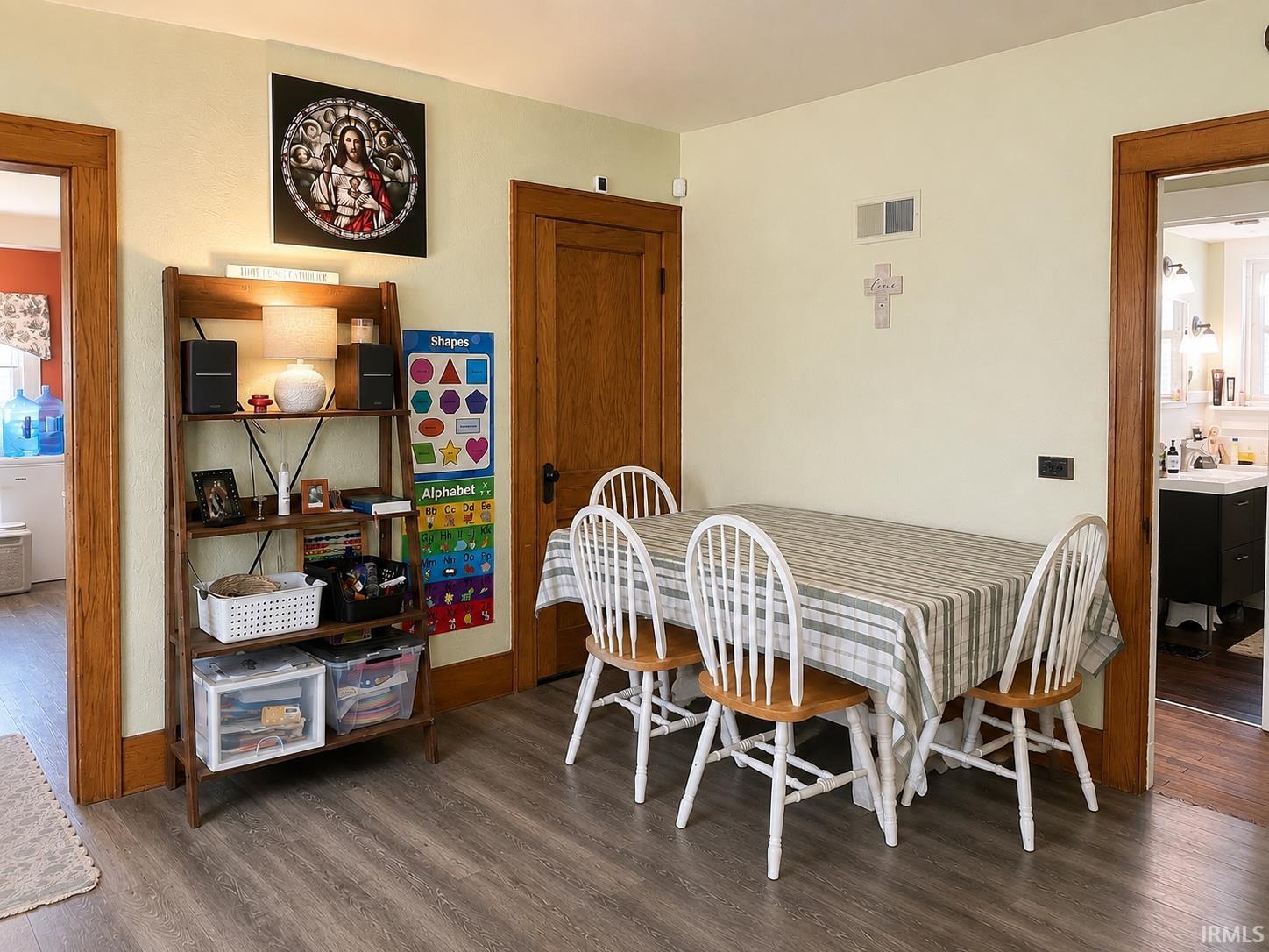 3rd image of 805 Pasadena Dr, Fort Wayne, IN 46807 | MLS# 202634870