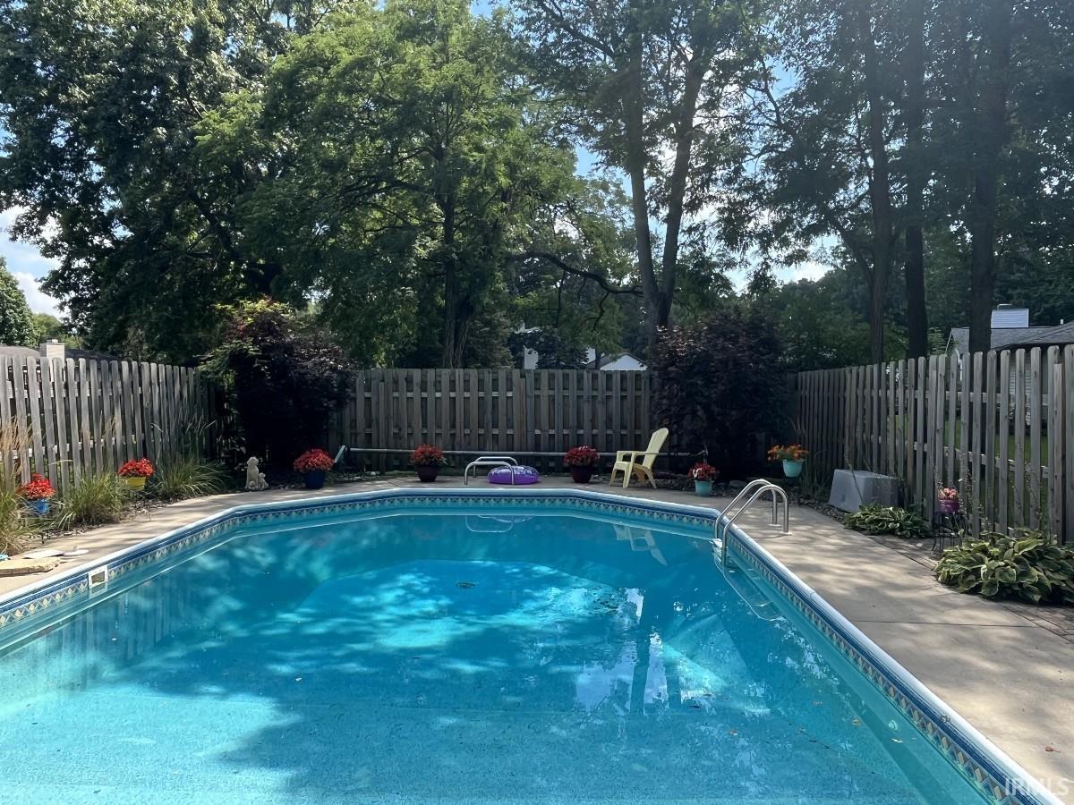 4th image of 30889 Ridgeview Dr, Elkhart, IN 46517 | MLS# 202634875