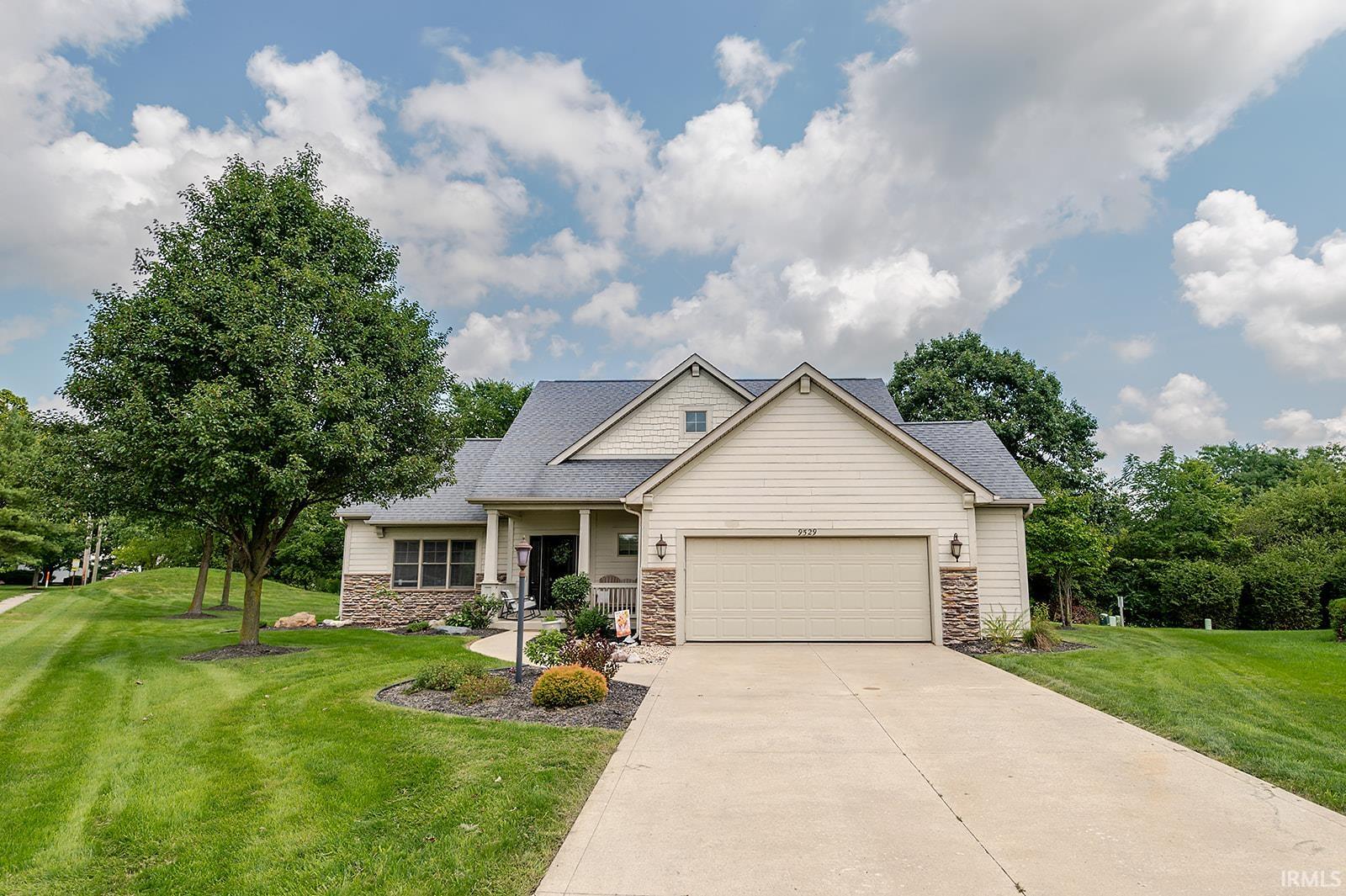 3rd image of 9529 Yellow Feather Ct, Leo, IN 46765 | MLS# 202634886