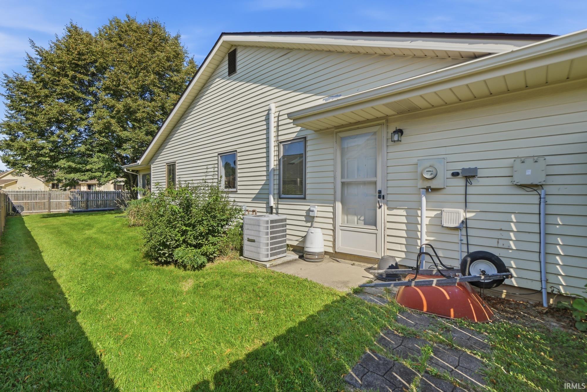 33rd image of 12125 Waycliffe Ct, Fort Wayne, IN 46845 | MLS# 202634887