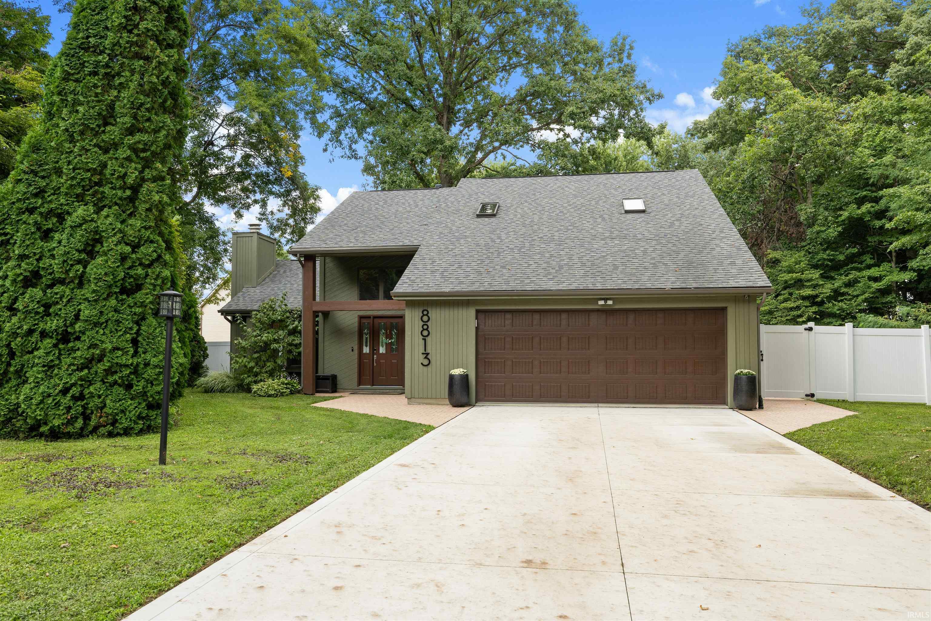 1st image of 8813 Middleboro Pl, New Haven, IN 46774 | MLS# 202634893