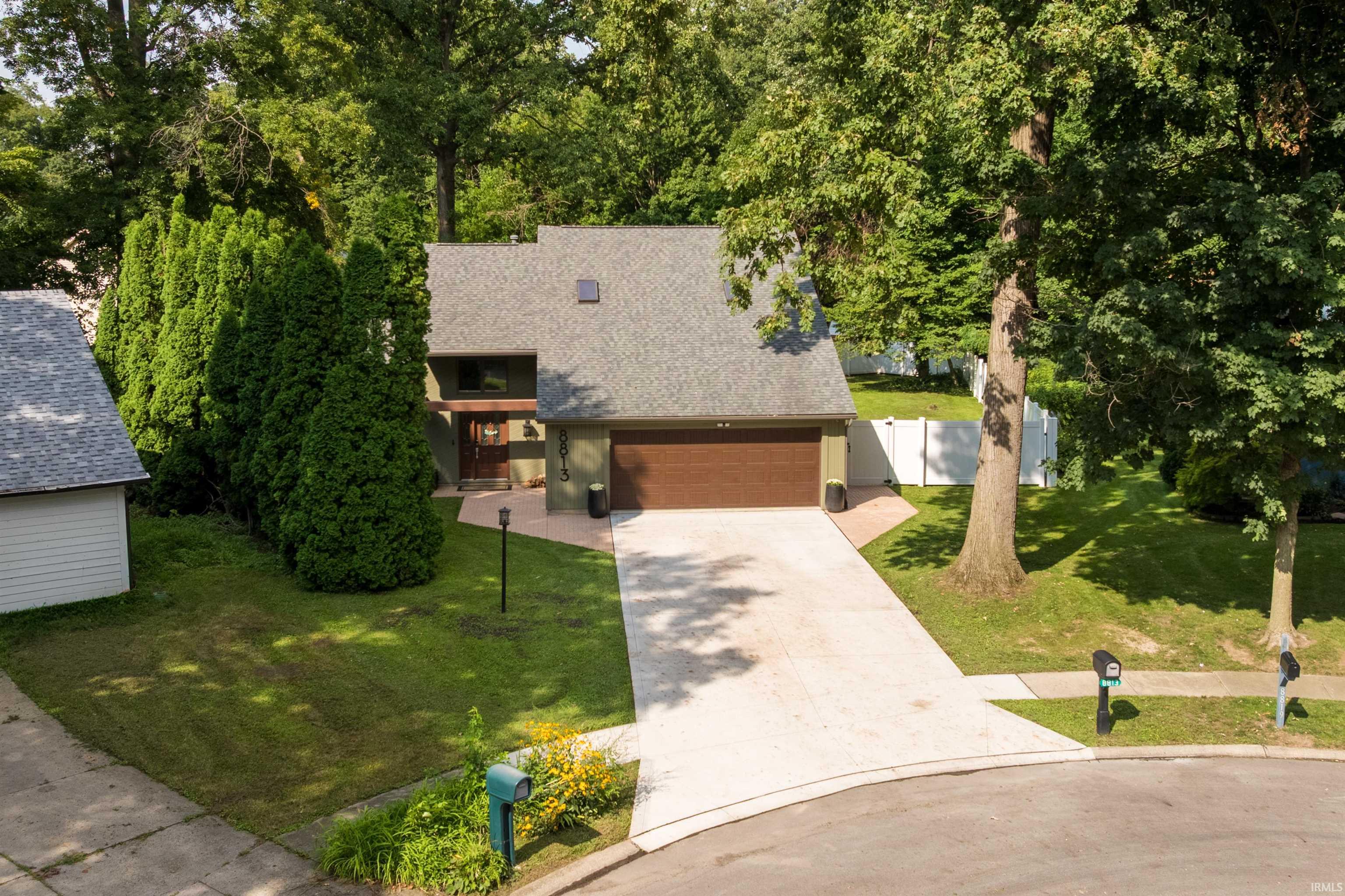2nd image of 8813 Middleboro Pl, New Haven, IN 46774 | MLS# 202634893