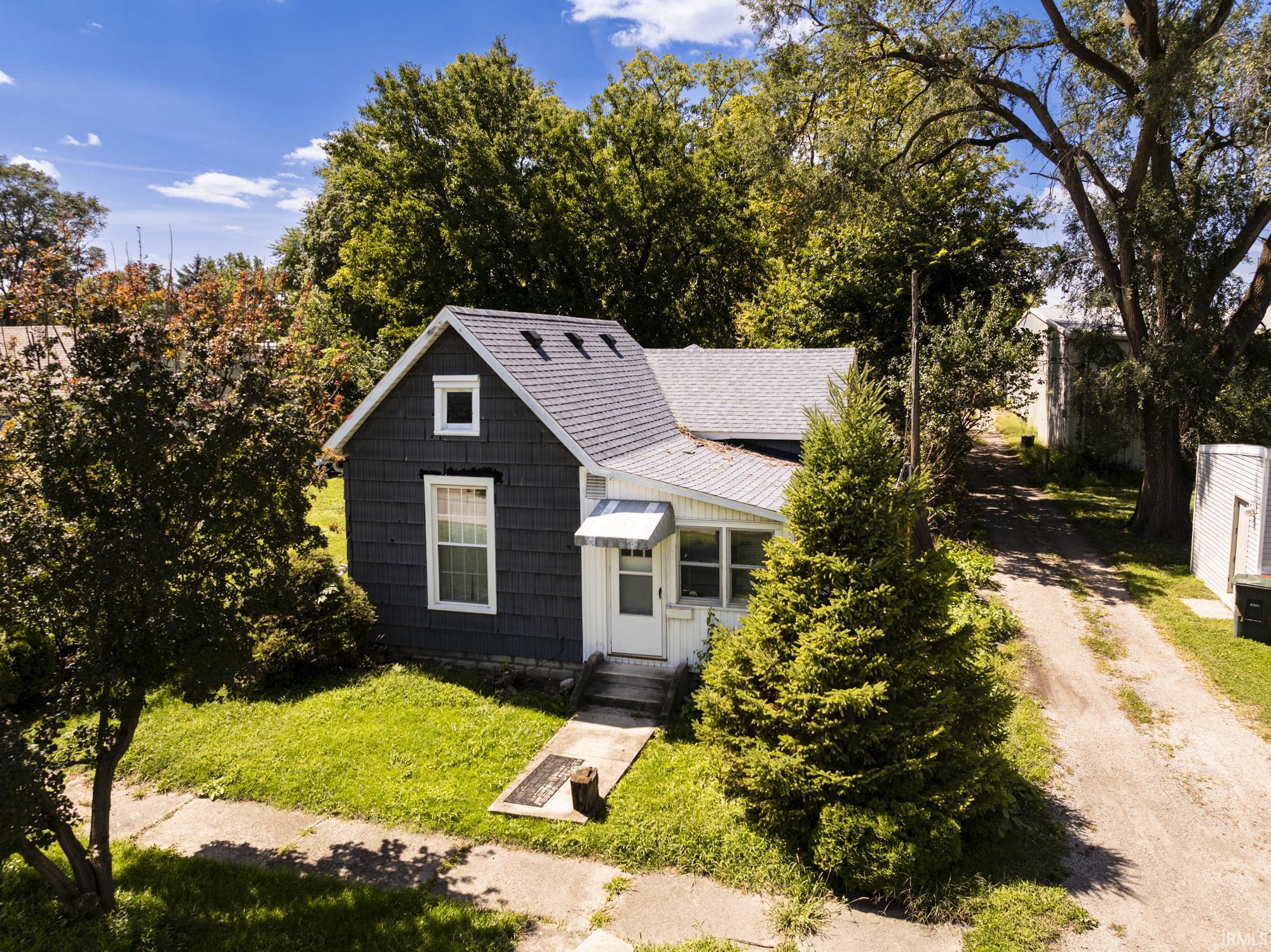 2nd image of 1613 S Gharkey St, Muncie, IN 47302 | MLS# 202634907