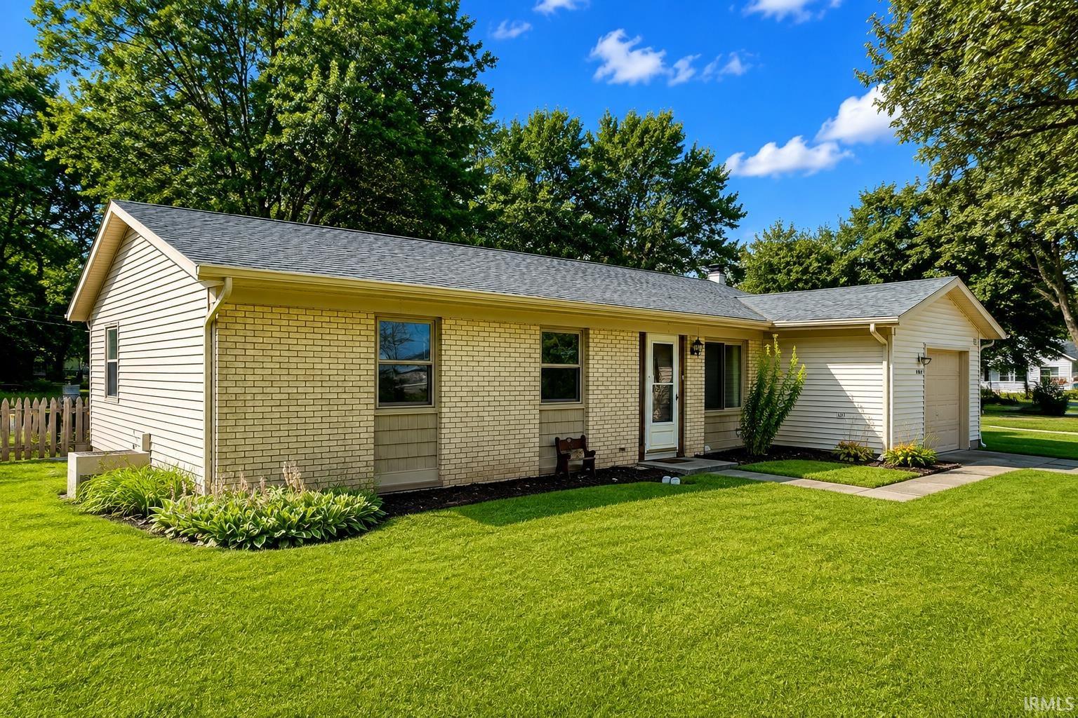 2nd image of 4141 Sandhurst Dr, Fort Wayne, IN 46815 | MLS# 202634930