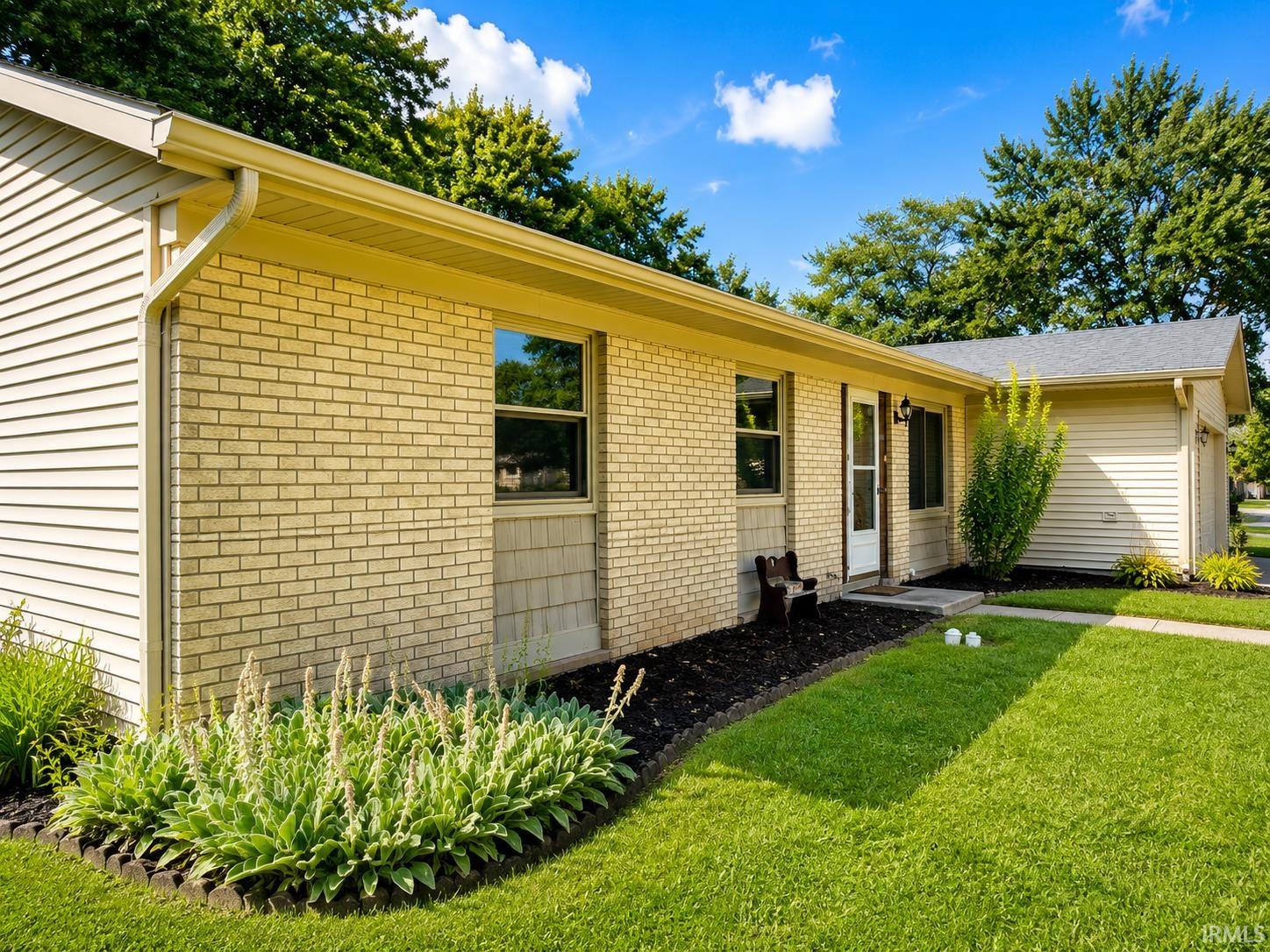 3rd image of 4141 Sandhurst Dr, Fort Wayne, IN 46815 | MLS# 202634930