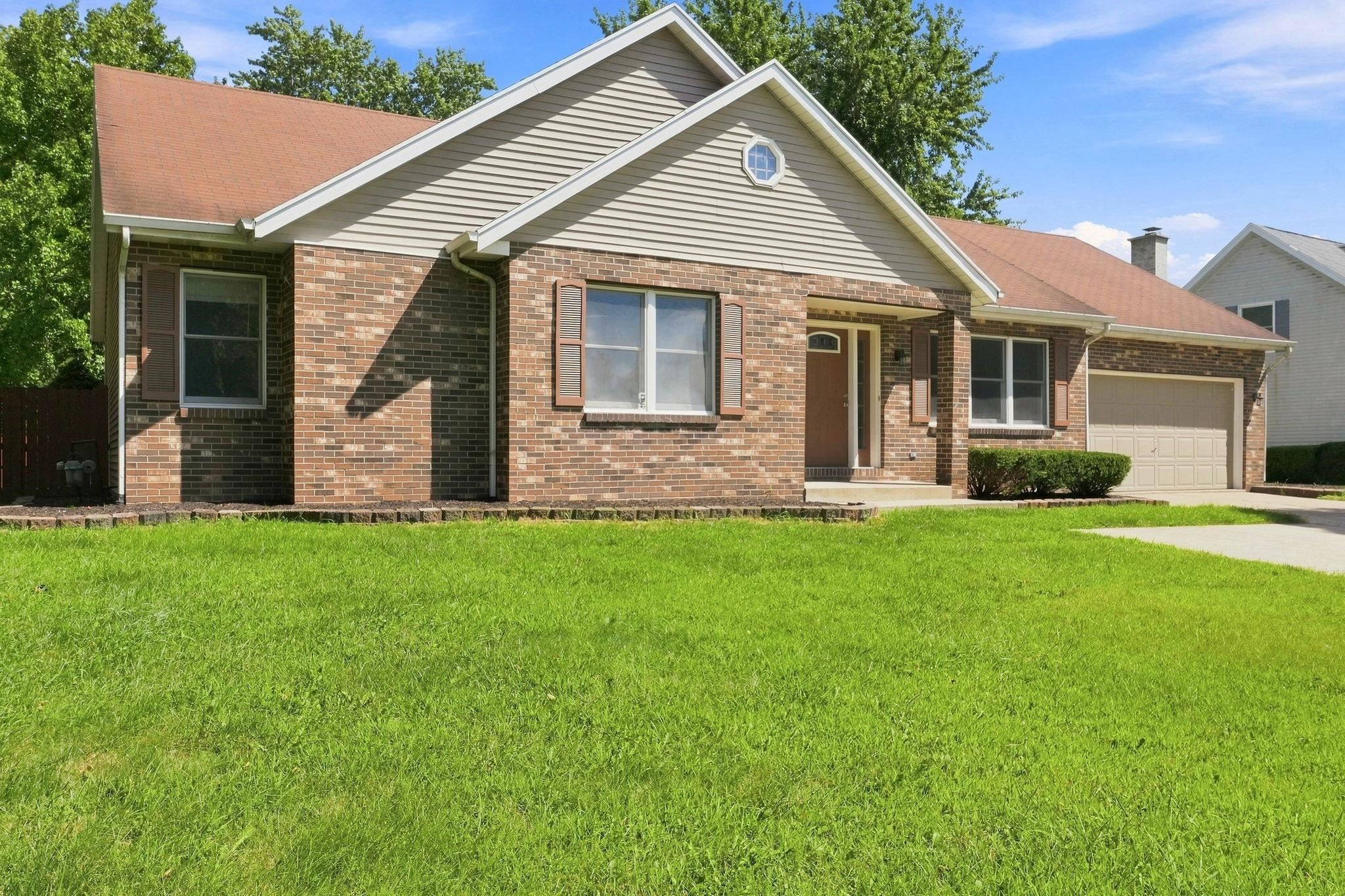 2nd image of 402 N Constitution Ave, Goshen, IN 46526 | MLS# 202634945