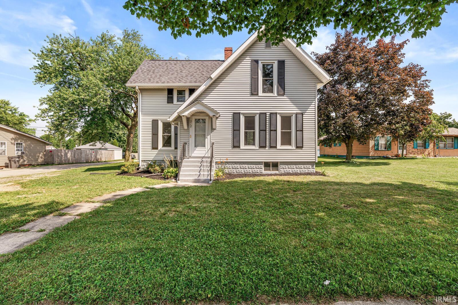 3rd image of 212 E Waterford St, Wakarusa, IN 46573 | MLS# 202635013