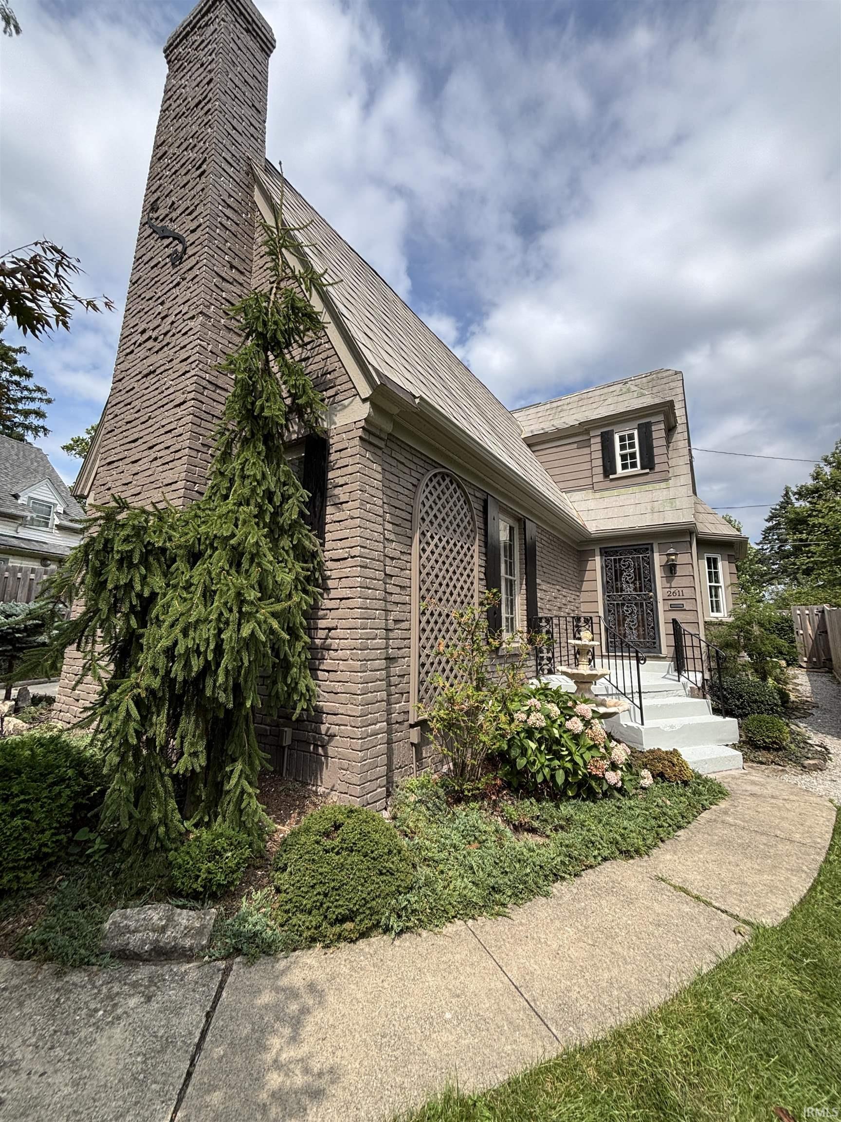 3rd image of 2611 Terrace Rd, Fort Wayne, IN 46805 | MLS# 202635016