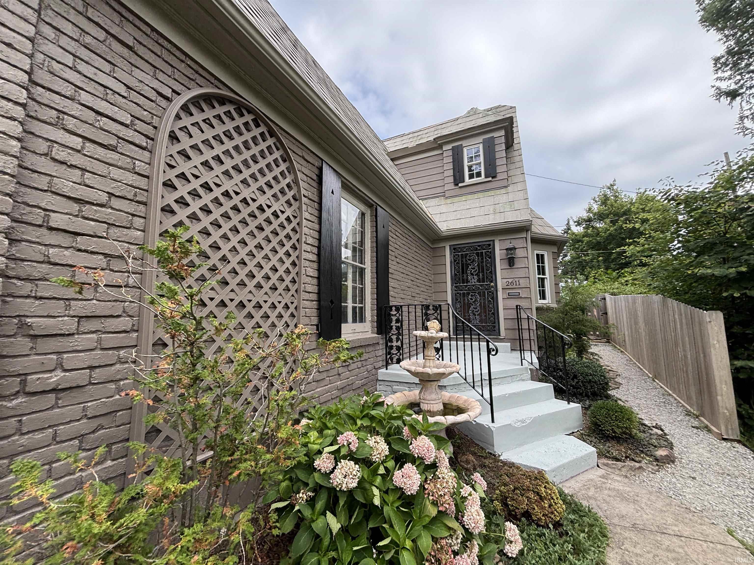 4th image of 2611 Terrace Rd, Fort Wayne, IN 46805 | MLS# 202635016