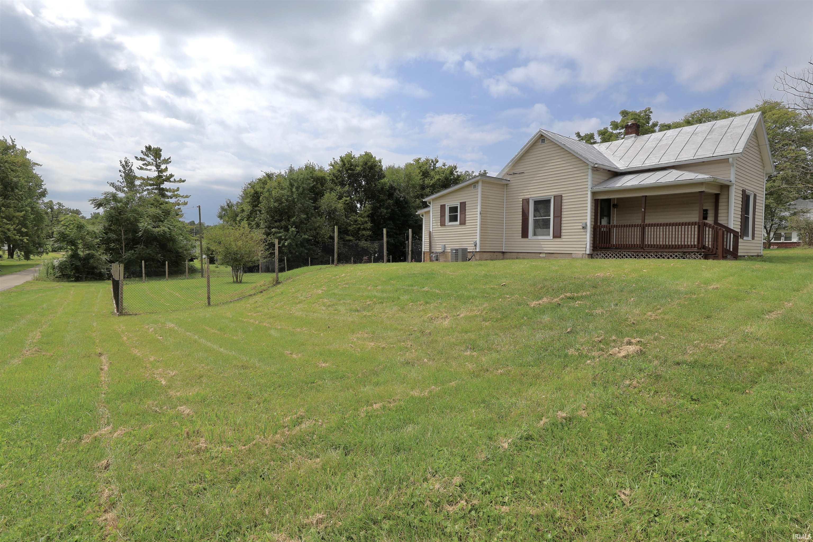 3rd image of 301 W 4Th St, Ridgeville, IN 47380 | MLS# 202635025