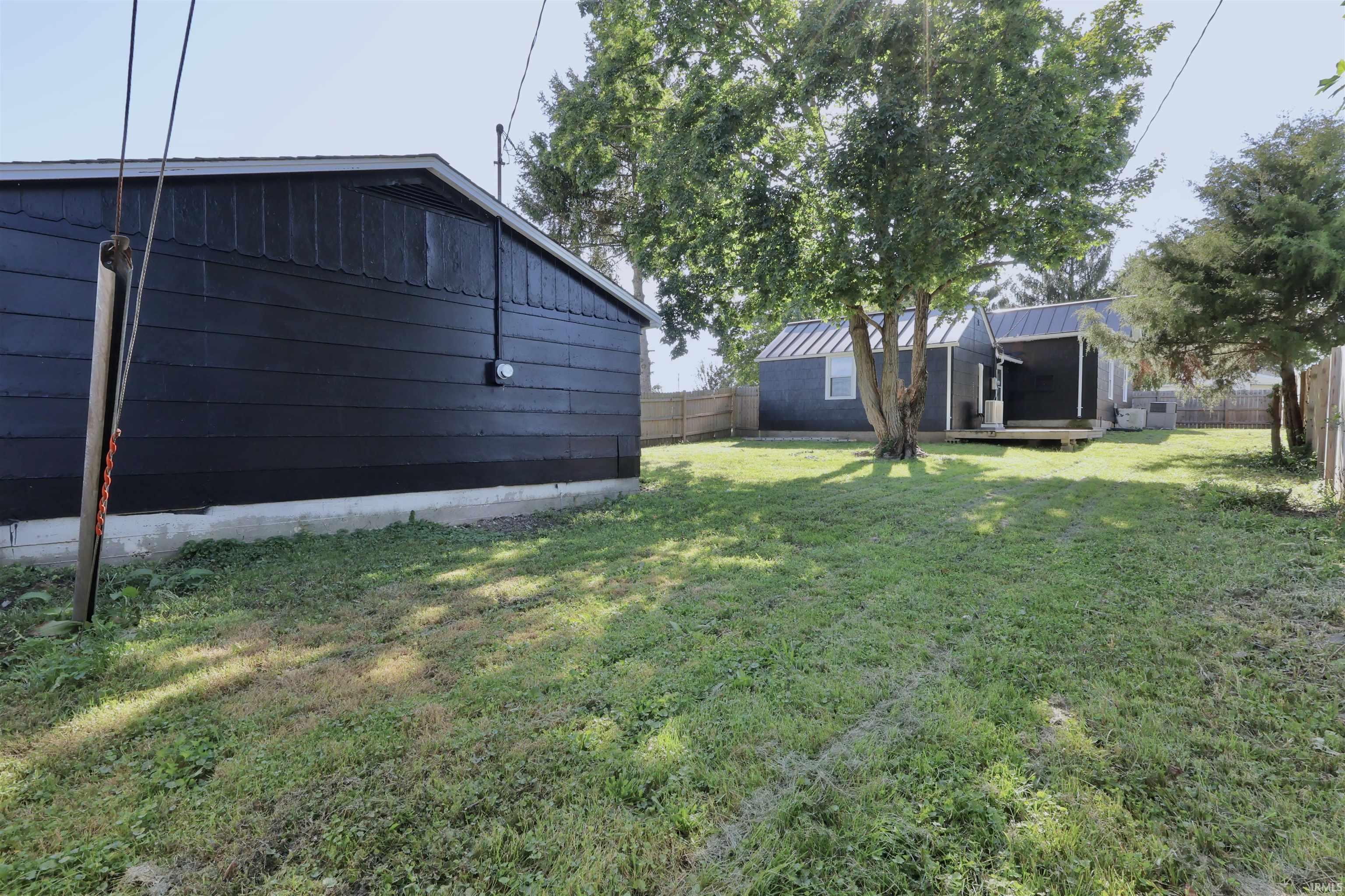 5th image of 303 N Fulton St, Parker City, IN 47368 | MLS# 202635048