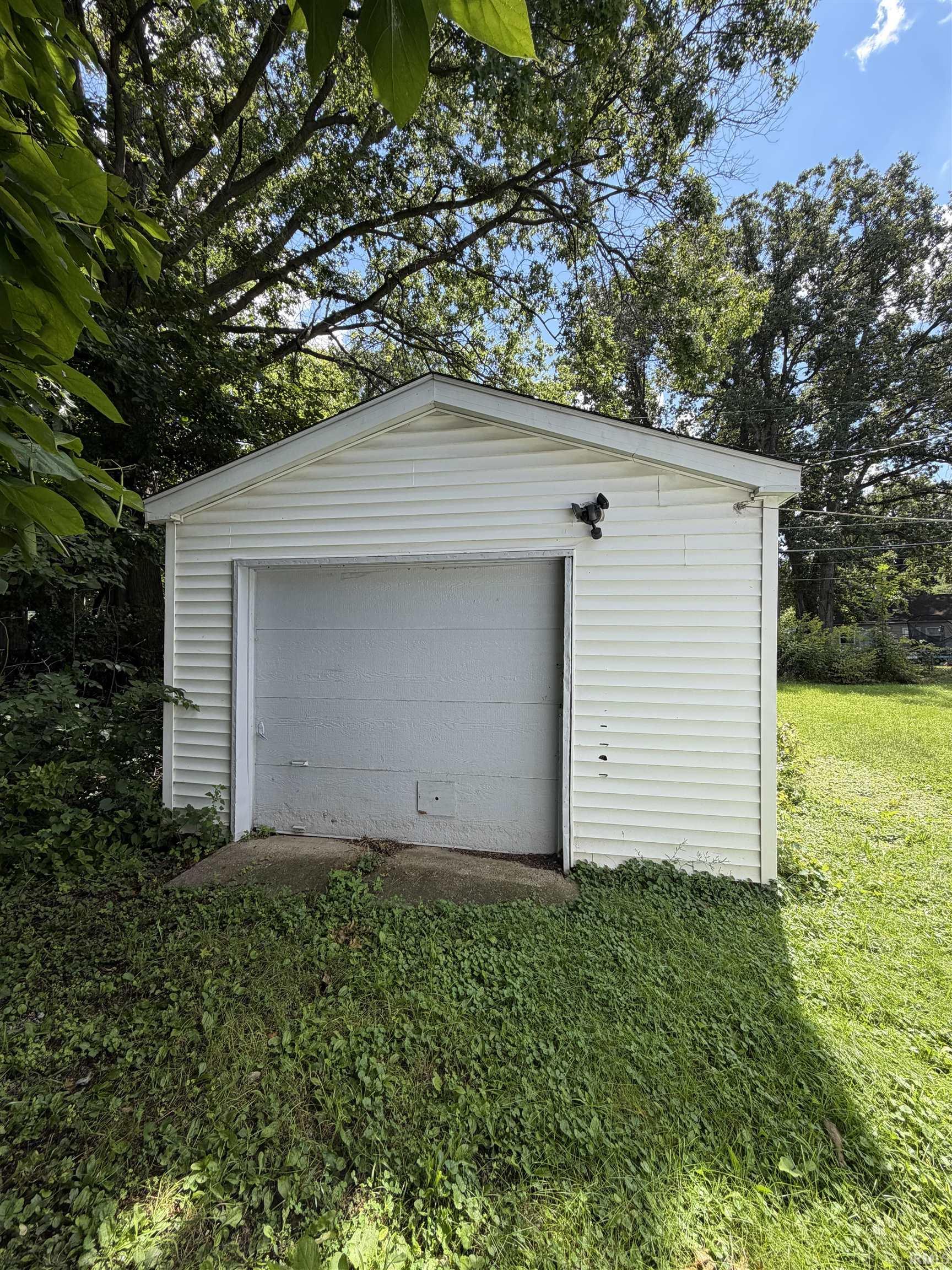 Photo 10 of 4839 Oliver Street