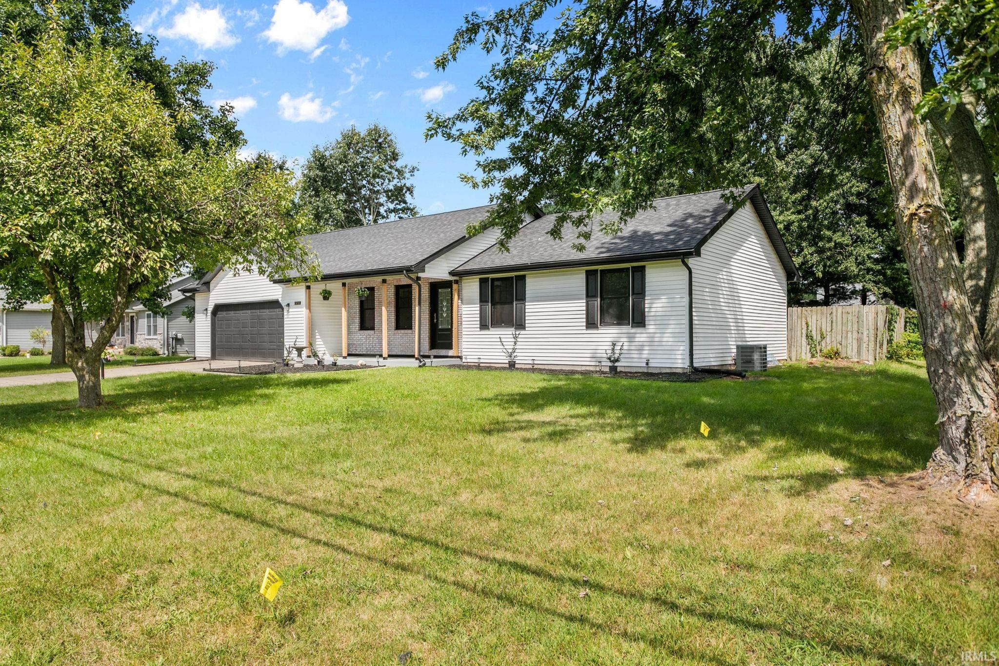 Photo 2 of Manufactured home for sale at 10735 Dunn Rd, Osceola, IN 46561 | MLS# 202635431 | Listing updated on 2026-09-17
