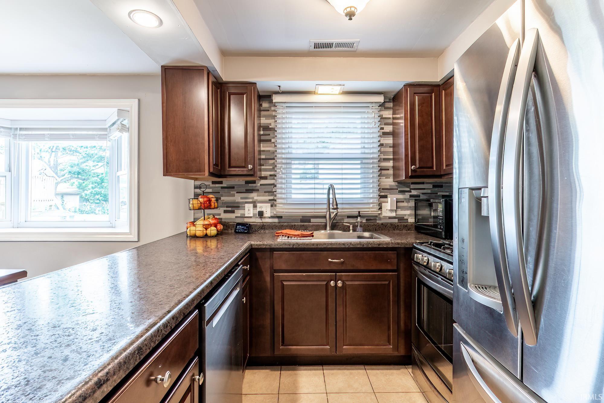 Photo 8 of 4029 Willshire Court