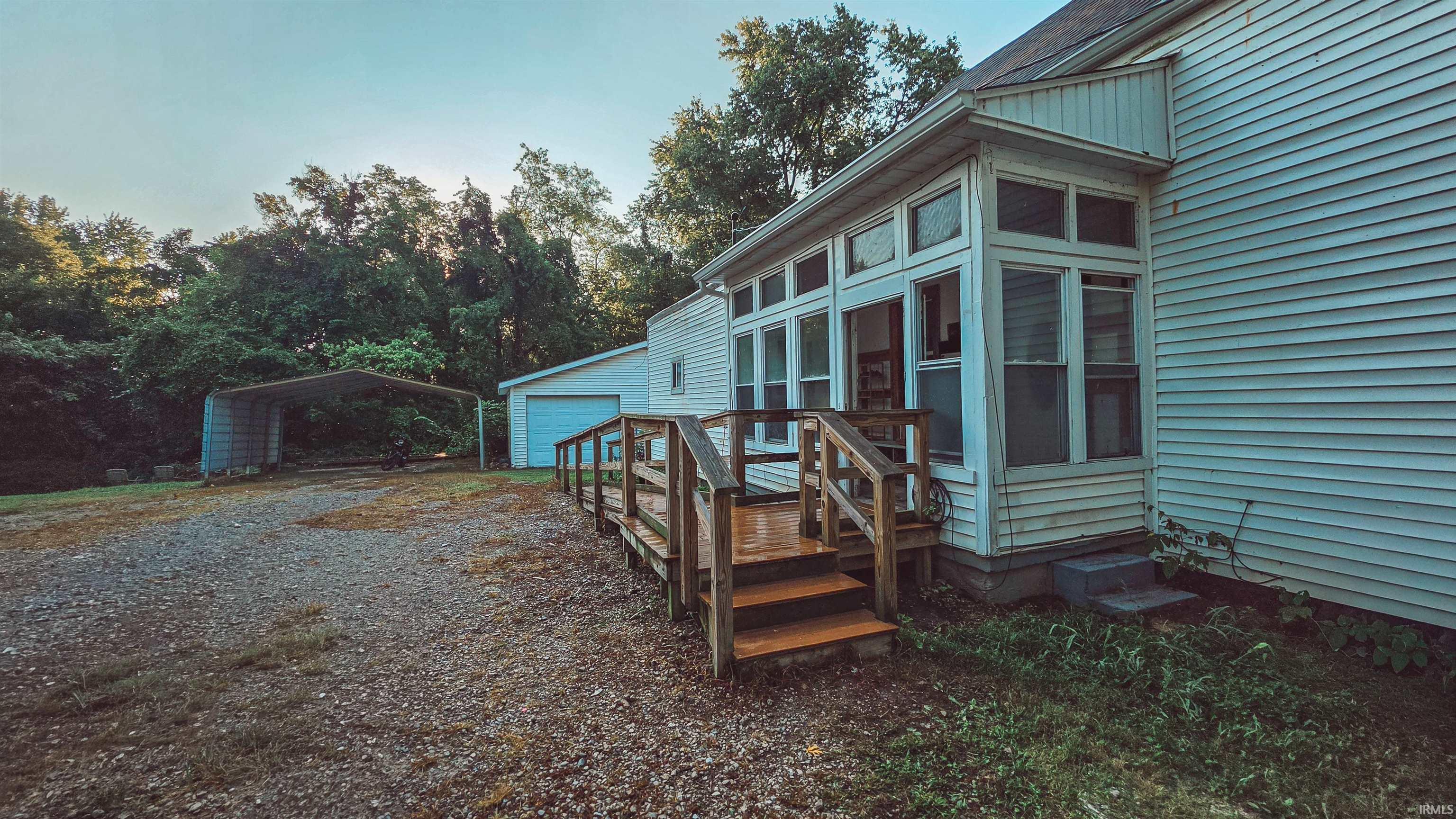 Photo 2 of Manufactured home for sale at 4001 Kratzville Rd, Evansville, IN 47710 | MLS# 202635830 | Listing updated on 2026-09-21