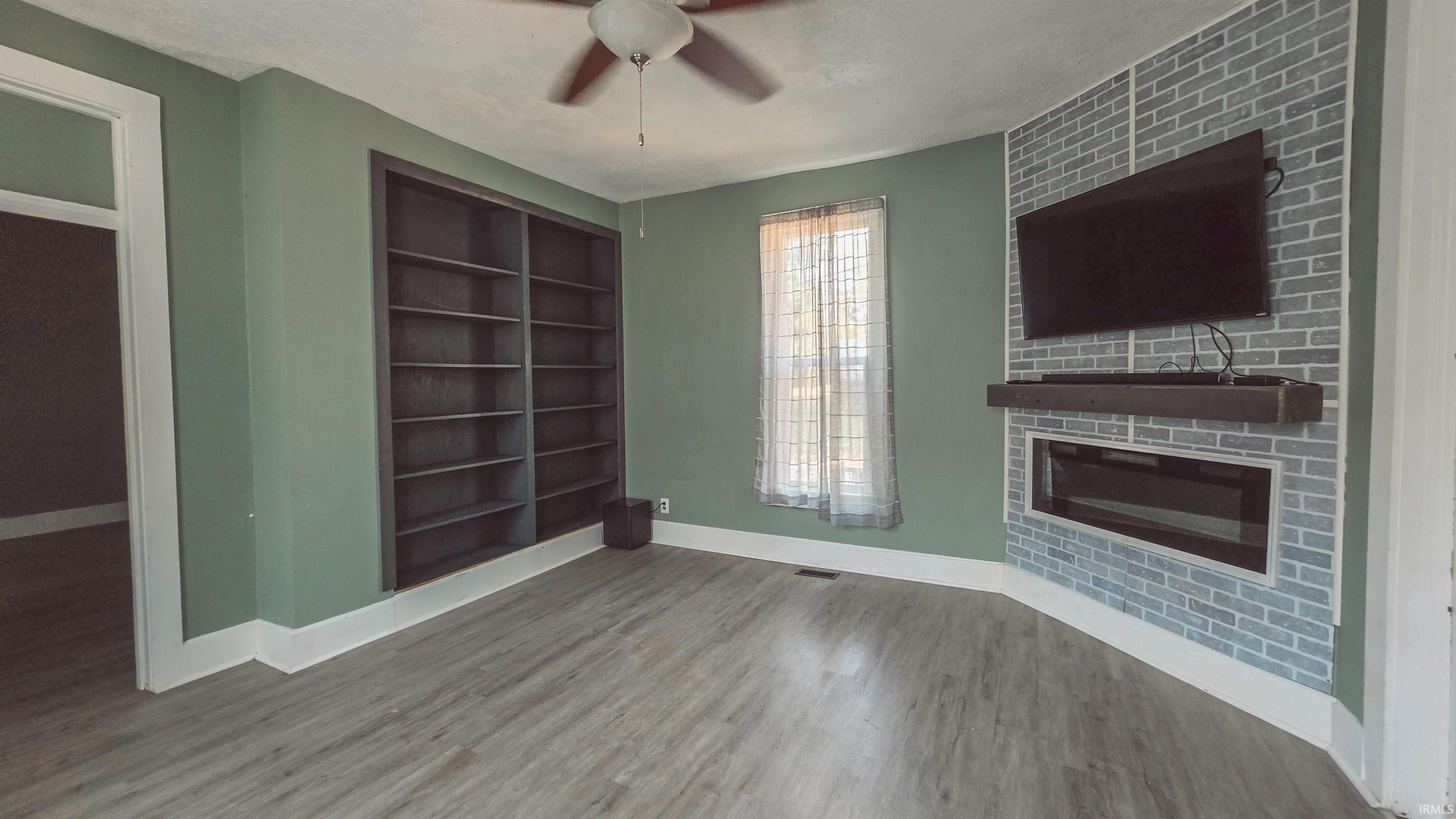Photo 3 of Manufactured home for sale at 4001 Kratzville Rd, Evansville, IN 47710 | MLS# 202635830 | Listing updated on 2026-09-21