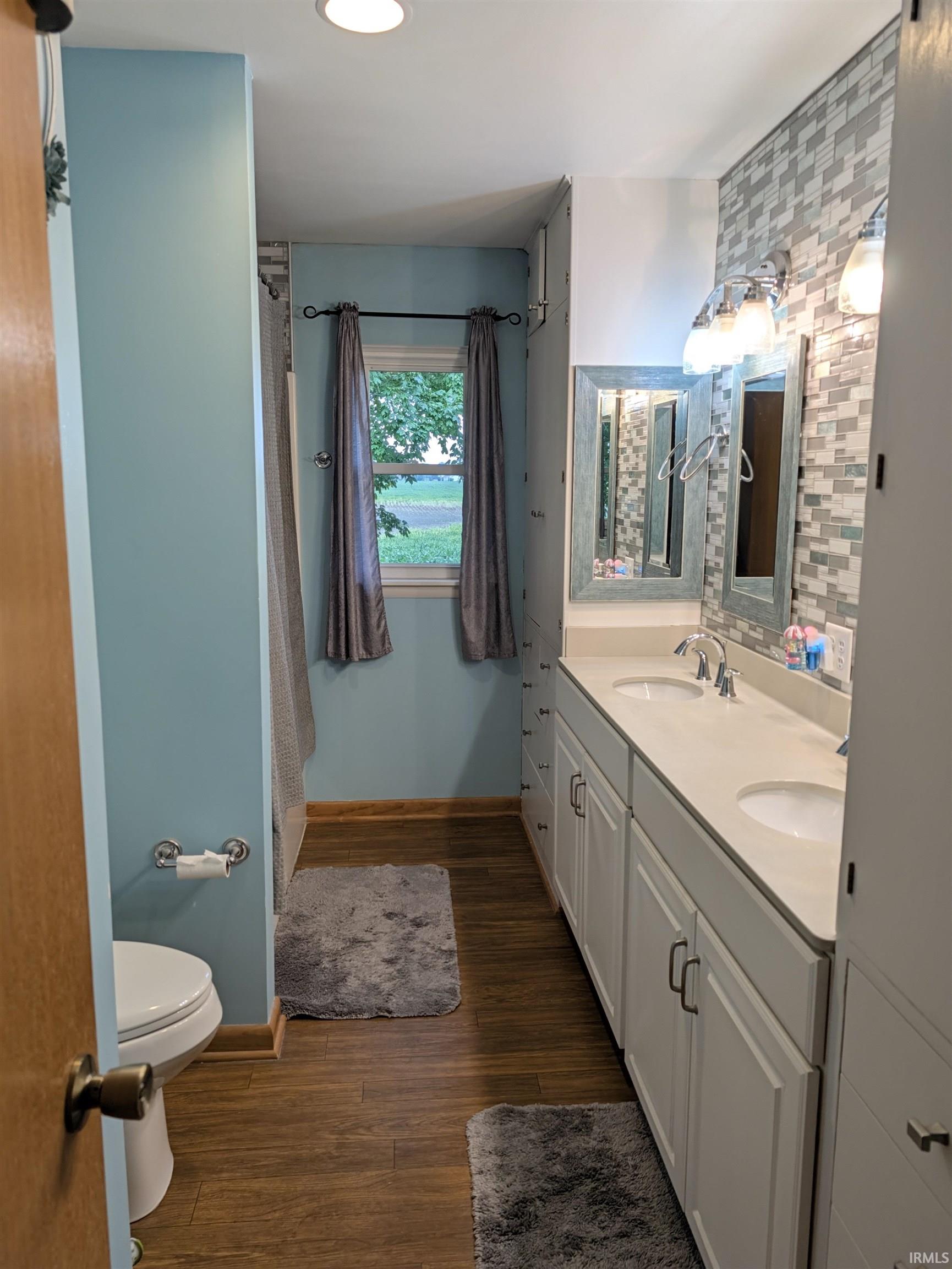 Photo 13 of 756 Hillcrest Drive
