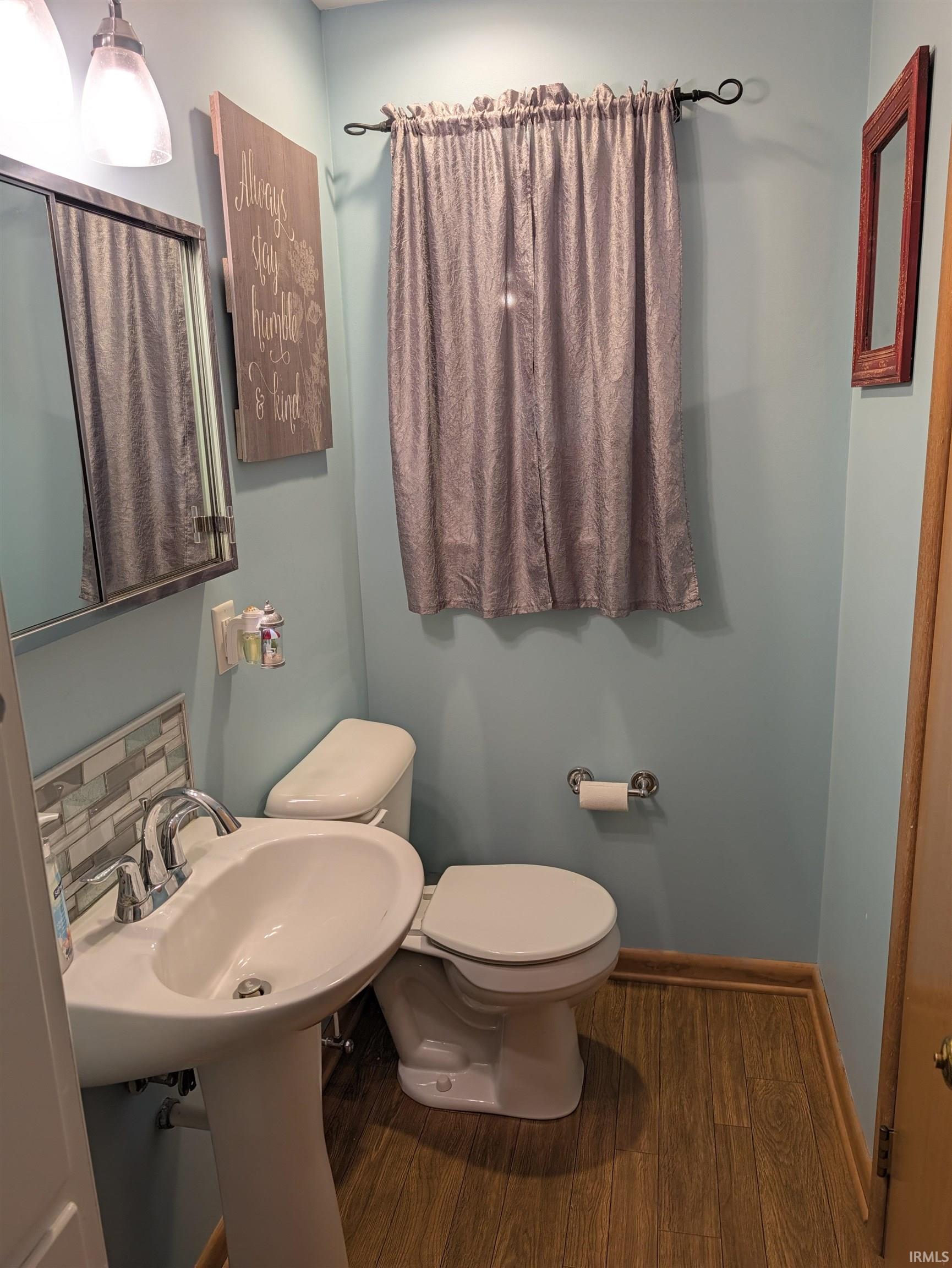 Photo 16 of 756 Hillcrest Drive