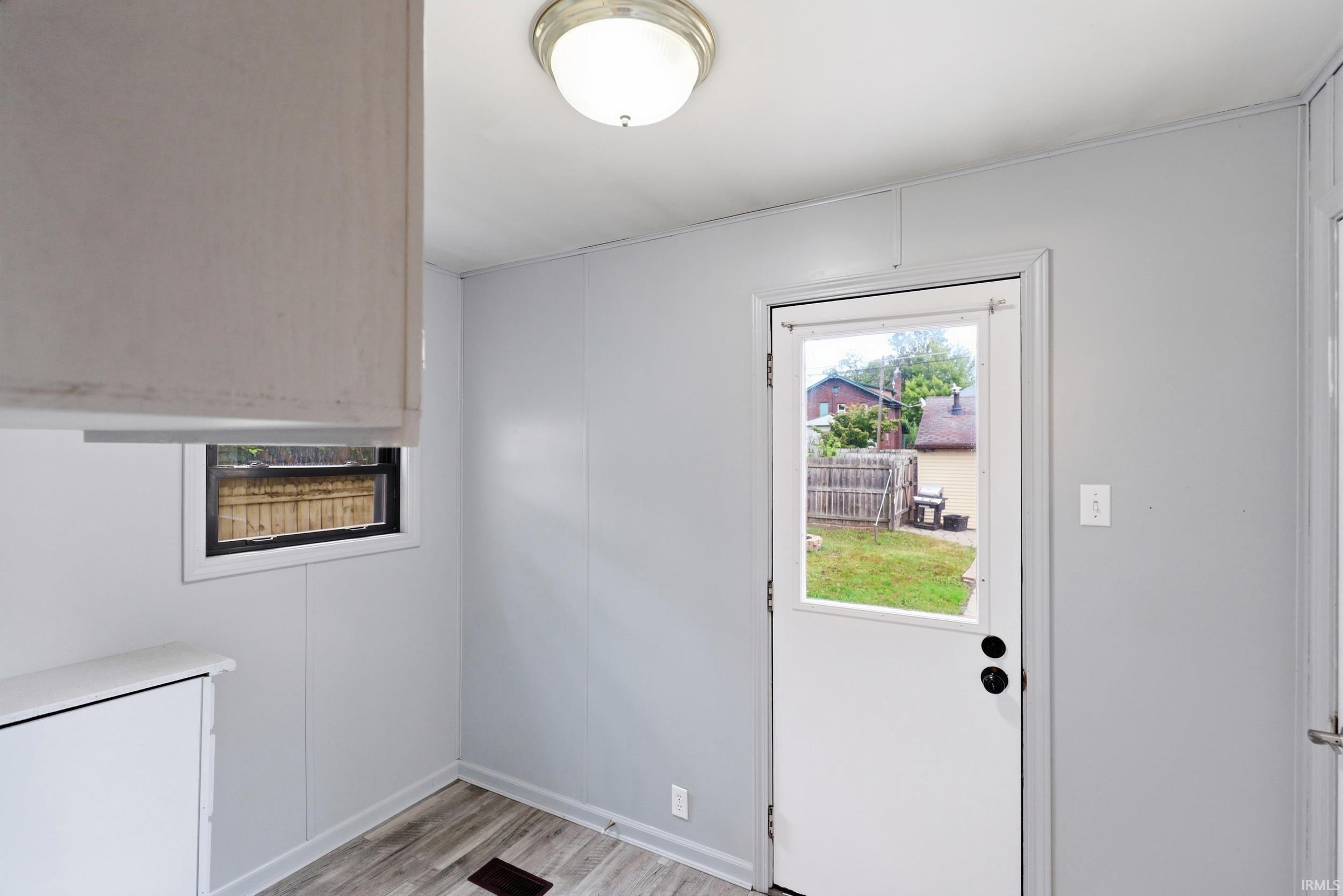 Photo 15 of 625 Riverside Avenue
