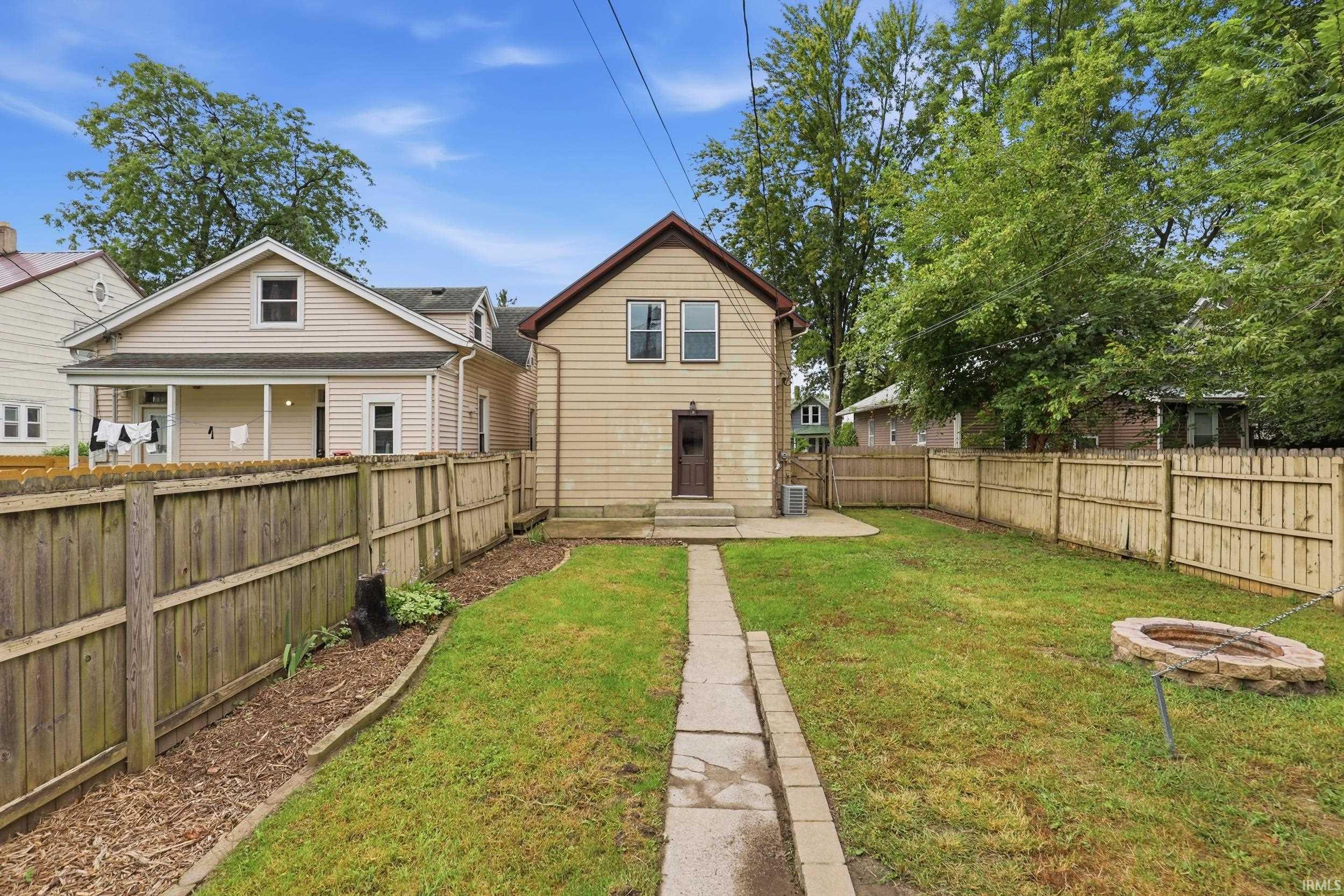Photo 32 of 625 Riverside Avenue
