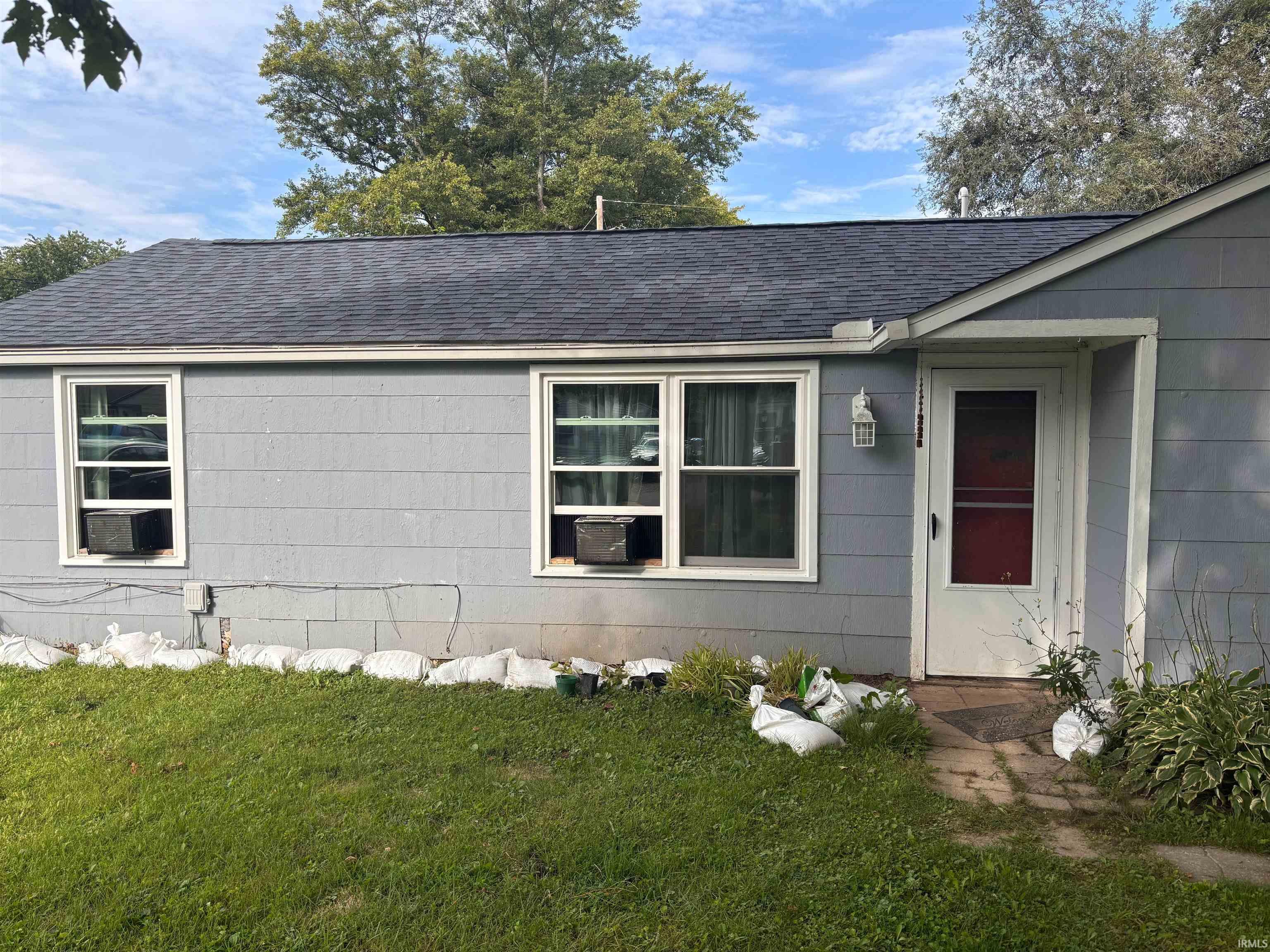 Photo 2 of Sale Pending at 1801 S Oakdale Dr, Yorktown, IN 47396 | MLS# 202635948 | Listing updated on 2026-09-04