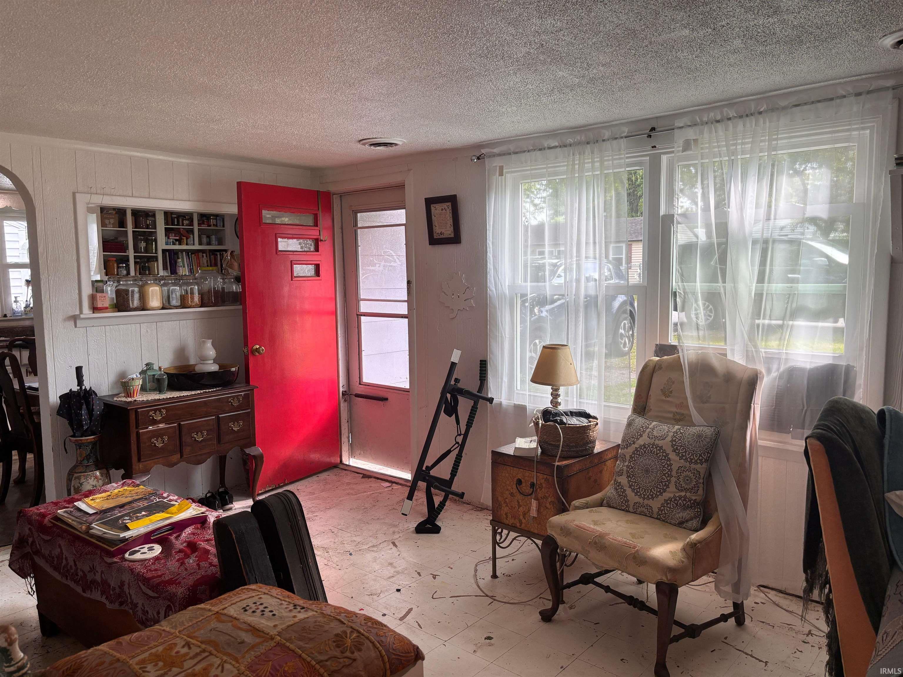 Photo 3 of Sale Pending at 1801 S Oakdale Dr, Yorktown, IN 47396 | MLS# 202635948 | Listing updated on 2026-09-04
