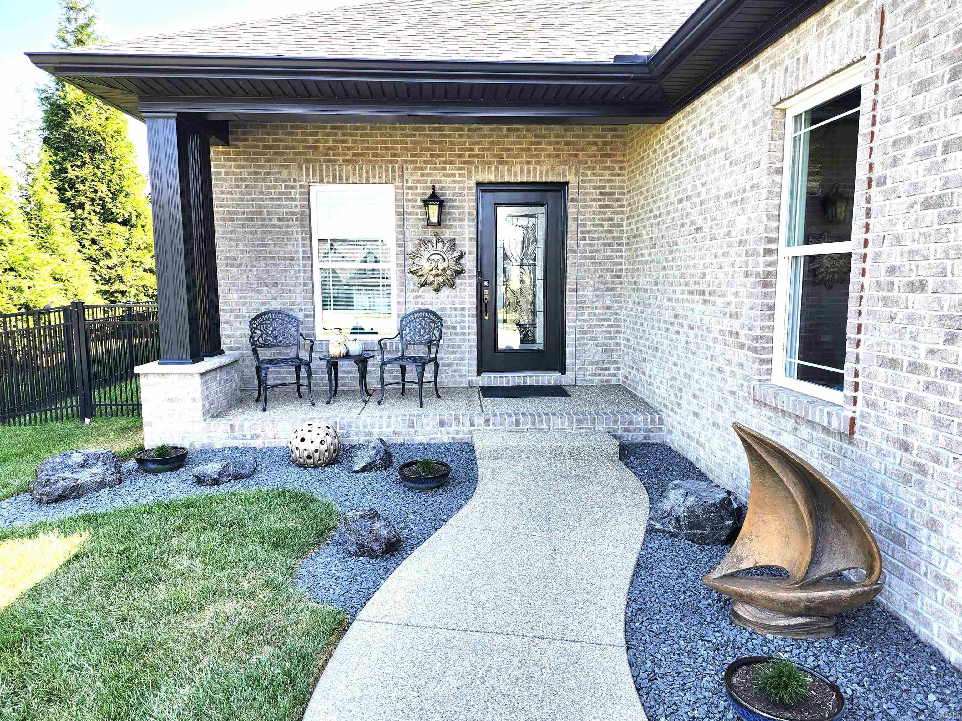 Photo 2 of Manufactured home for sale at 942 Benbridge Ln, Evansville, IN 47725 | MLS# 202635986 | Listing updated on 2026-09-03