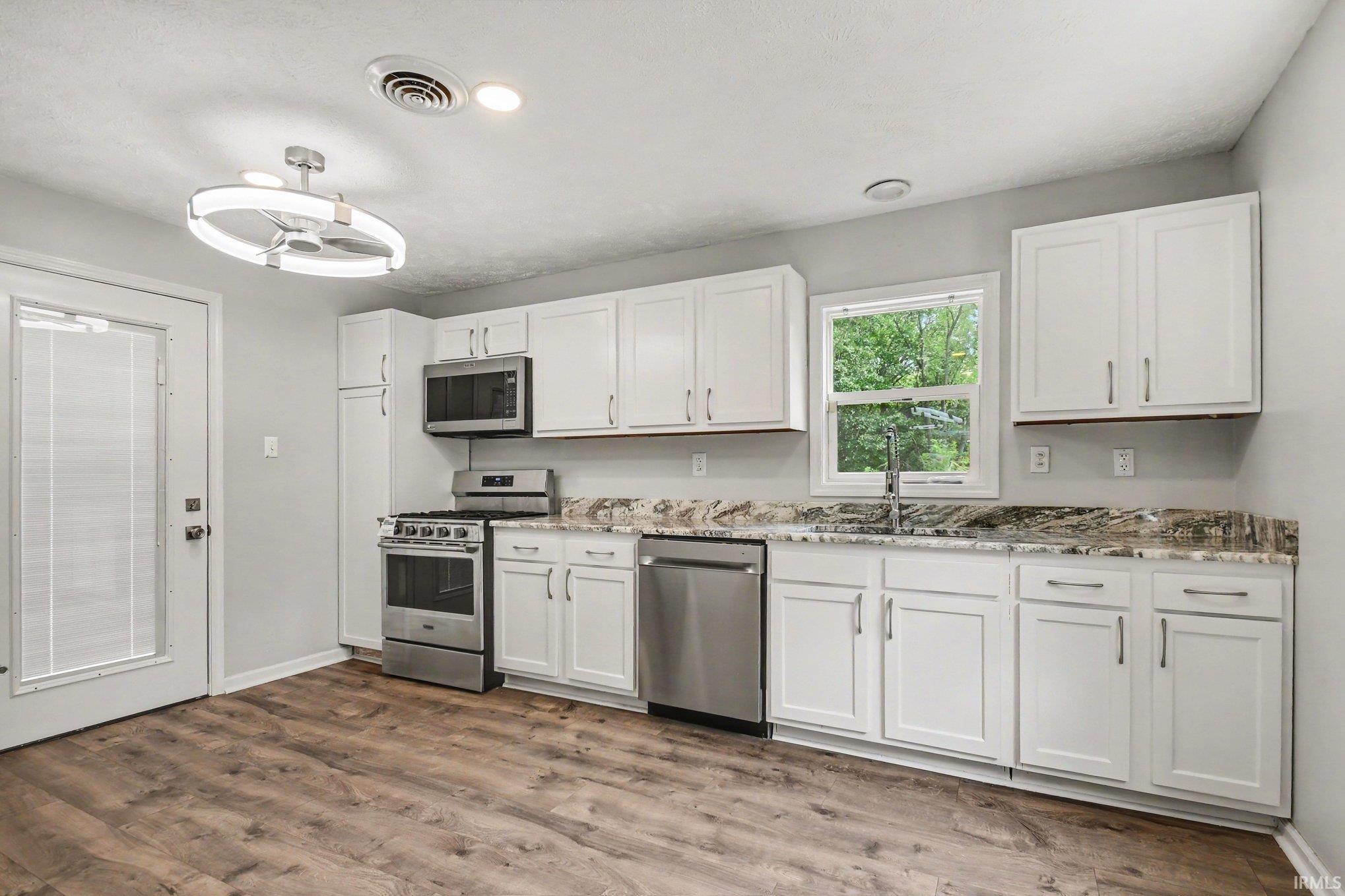 Photo 2 of Manufactured home for sale at 52776 Shellbark Ave, South Bend, IN 46628 | MLS# 202636014 | Listing updated on 2026-09-21
