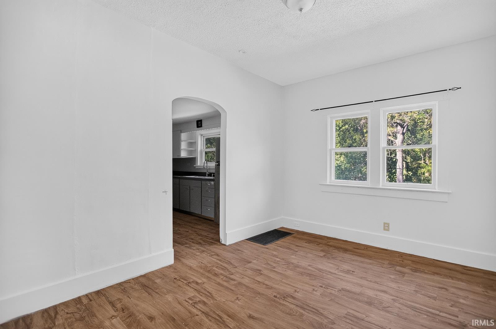 vinyl flooring with white trim