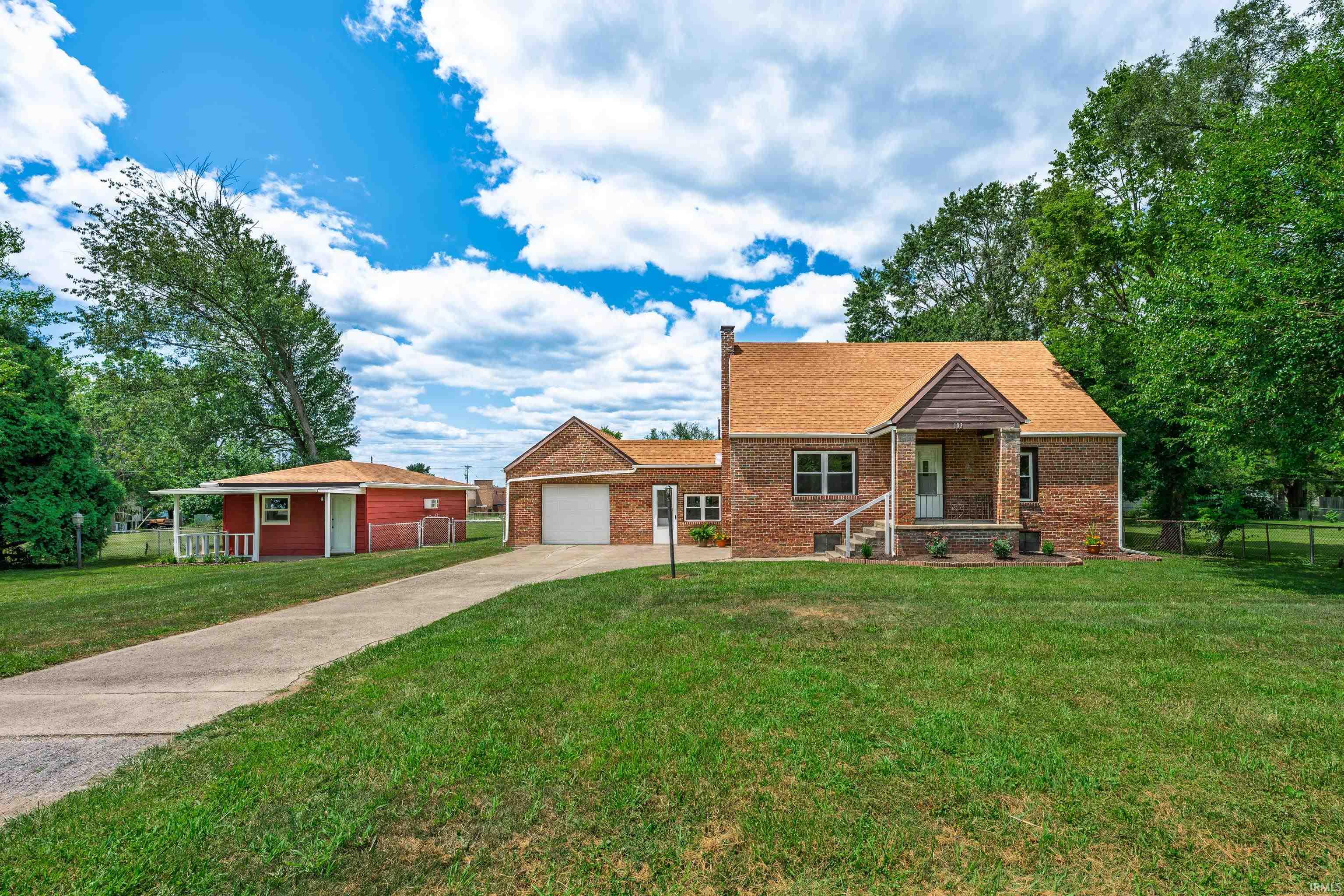 Photo 2 of Manufactured home for sale at 103 N Grafton Ave, Muncie, IN 47303 | MLS# 202636243 | Listing updated on 2026-09-02