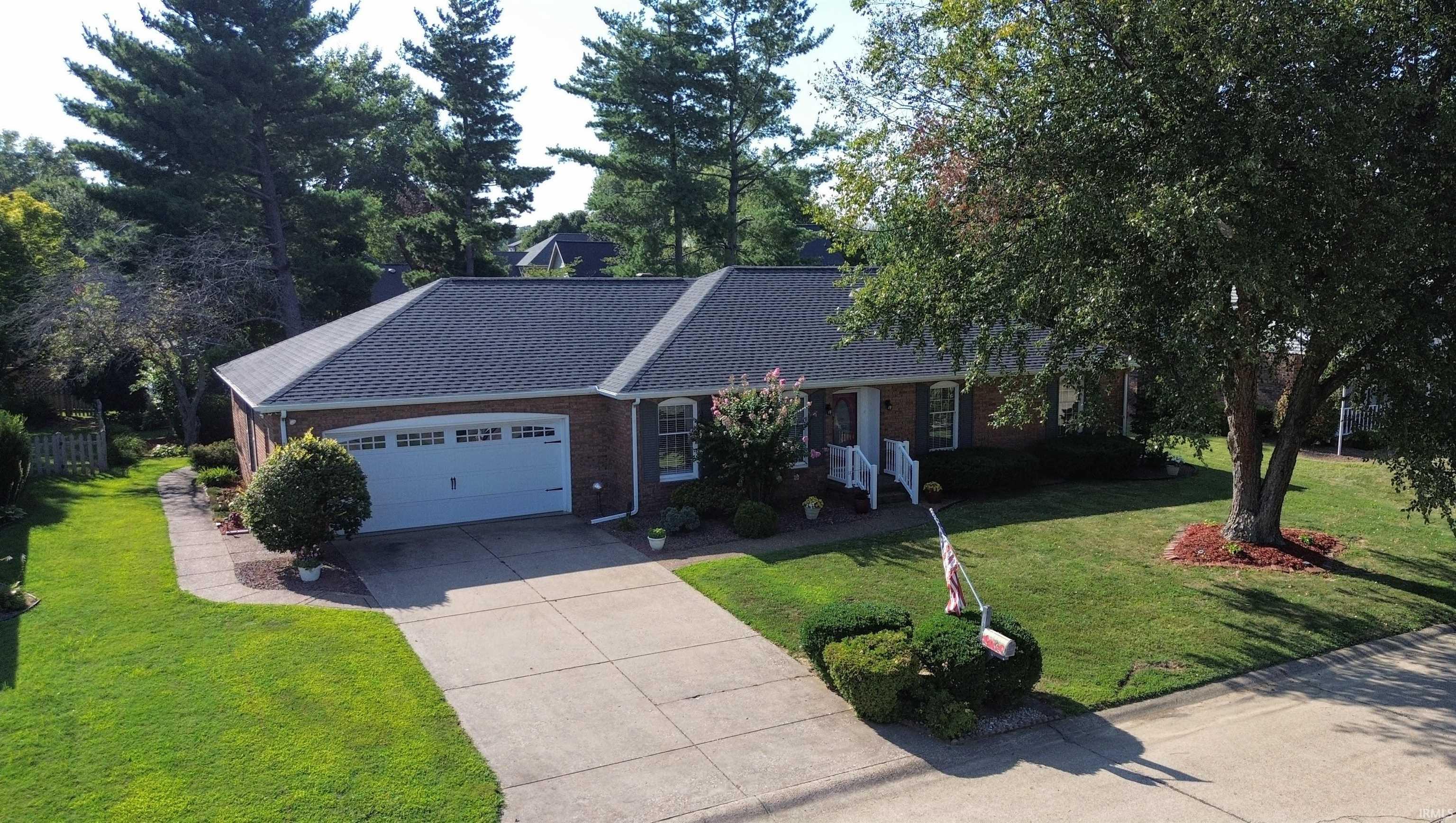 Photo 1 of Sale Pending at 849 Nottingham Ct, Evansville, IN 47715 | MLS# 202636263 | Listing updated on 2026-09-04