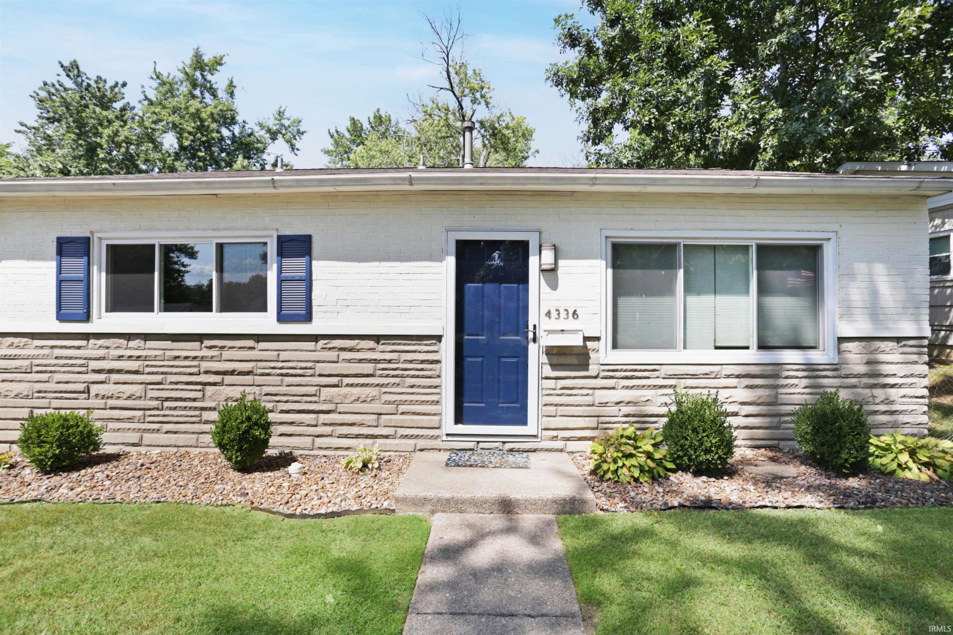 Photo 3 of Manufactured home for sale at 4336 Stratford Rd, Evansville, IN 47710 | MLS# 202636288 | Listing updated on 2026-09-03