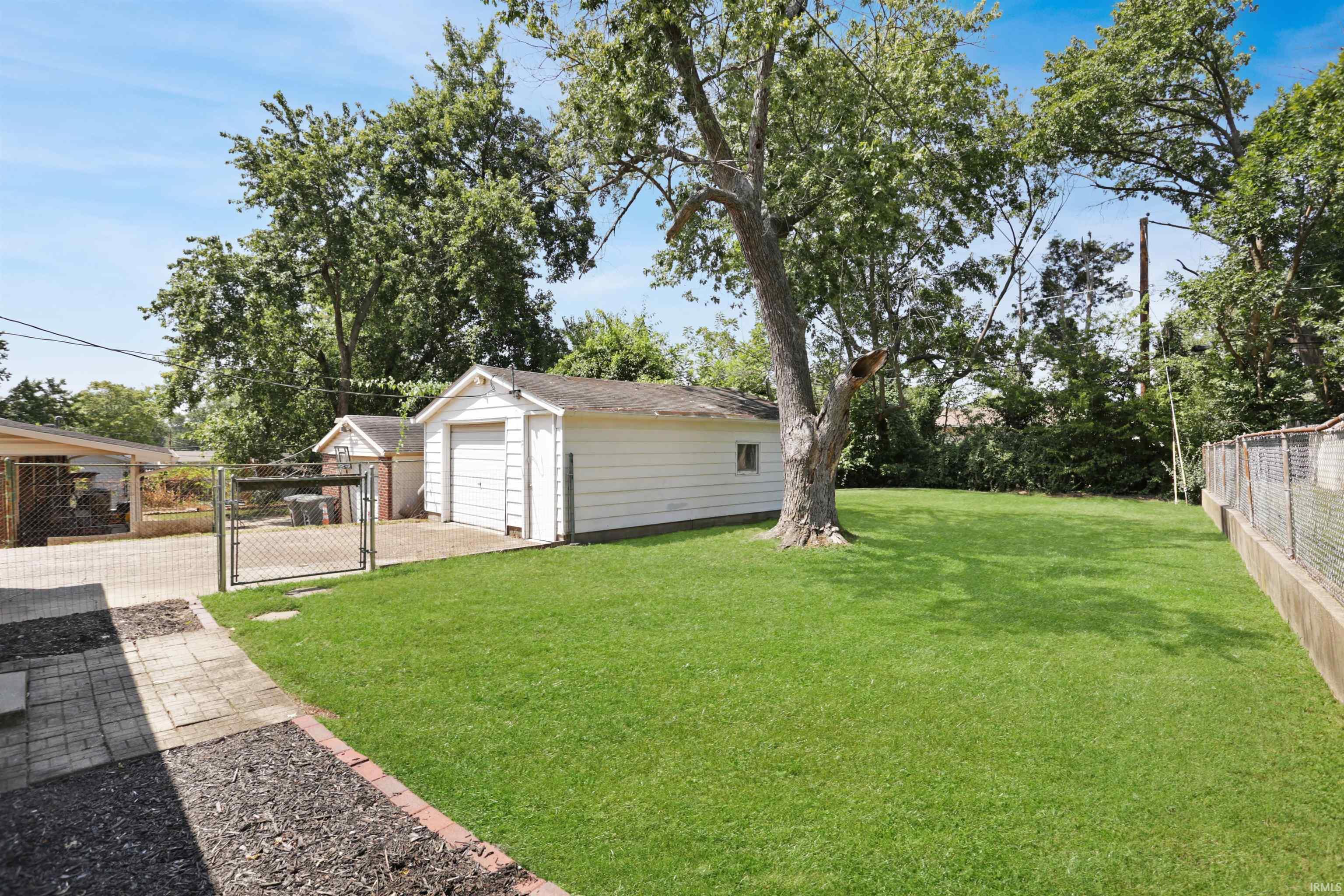 Photo 26 of Manufactured home for sale at 4336 Stratford Rd, Evansville, IN 47710 | MLS# 202636288 | Listing updated on 2026-09-03