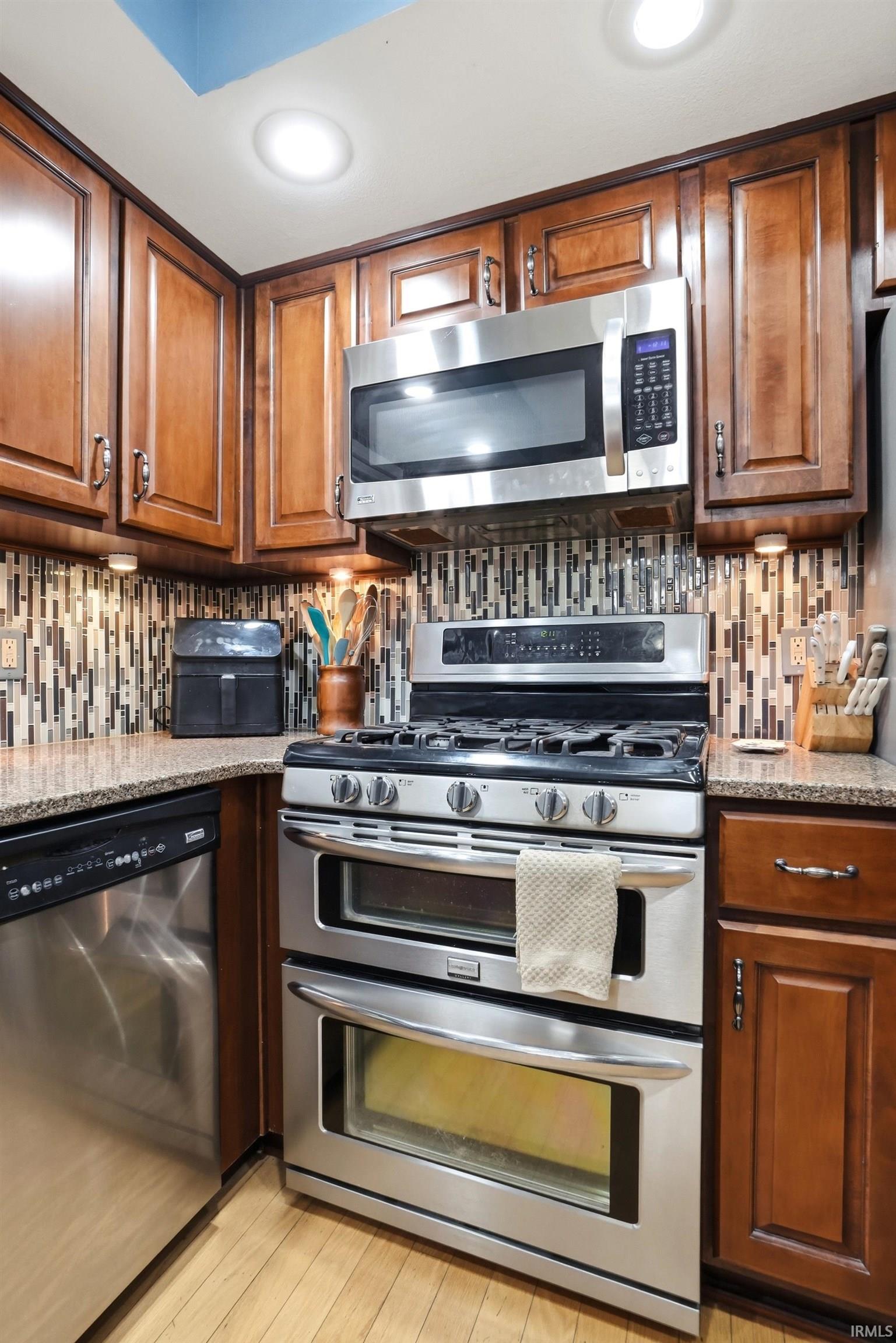 Photo 8 of 9911 Jamaica Drive