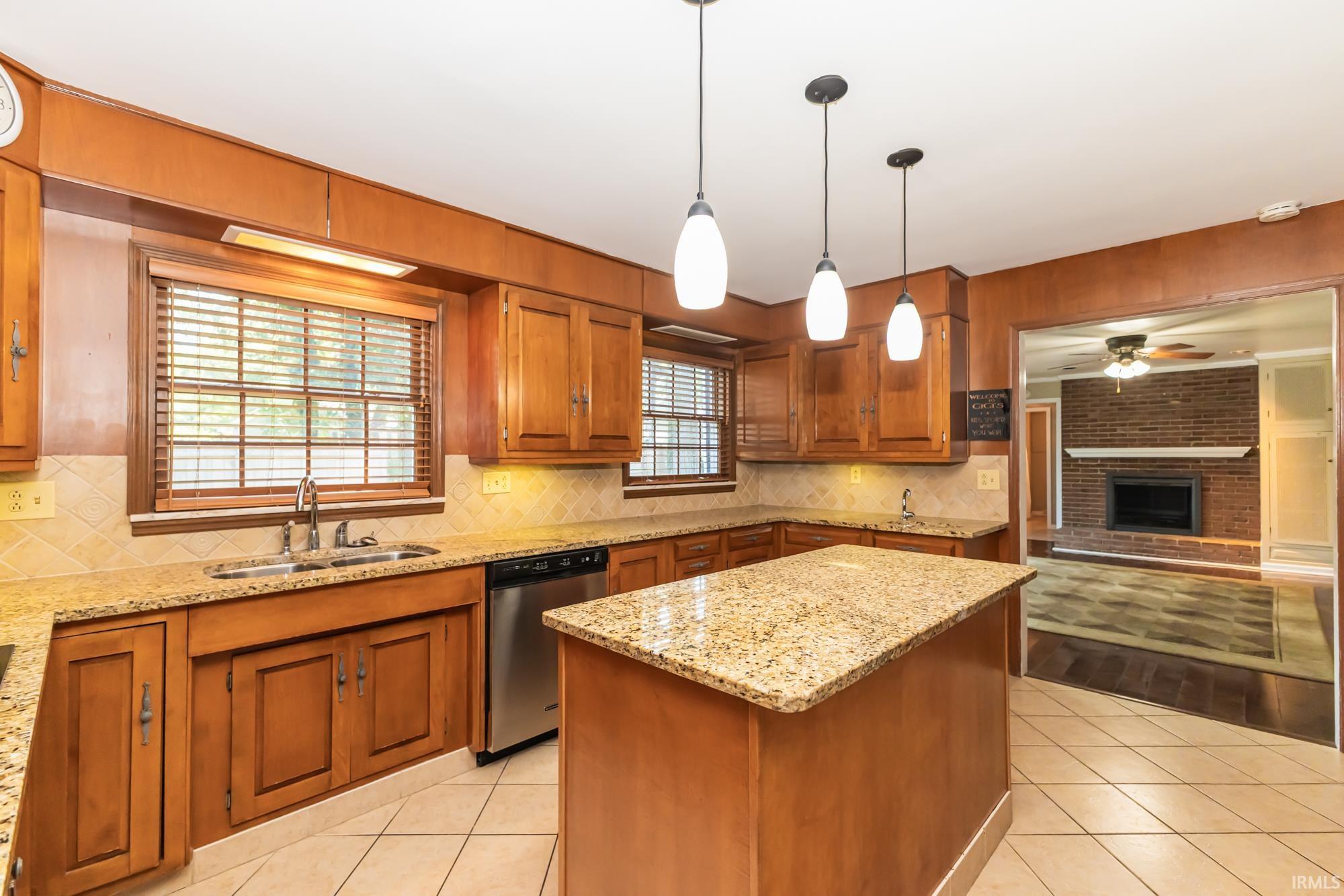 Photo 5 of Manufactured home for sale at 420 N Brentwood Ln, Muncie, IN 47304 | MLS# 202636394 | Listing updated on 2026-09-03