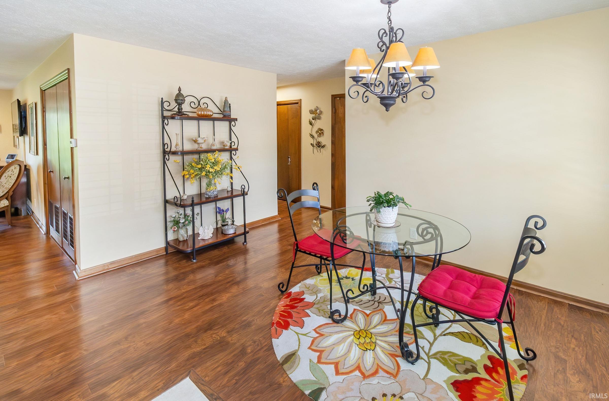 Photo 5 of Sale Pending at 714 Senate Ave, Evansville, IN 47711 | MLS# 202636464 | Listing updated on 2026-09-04