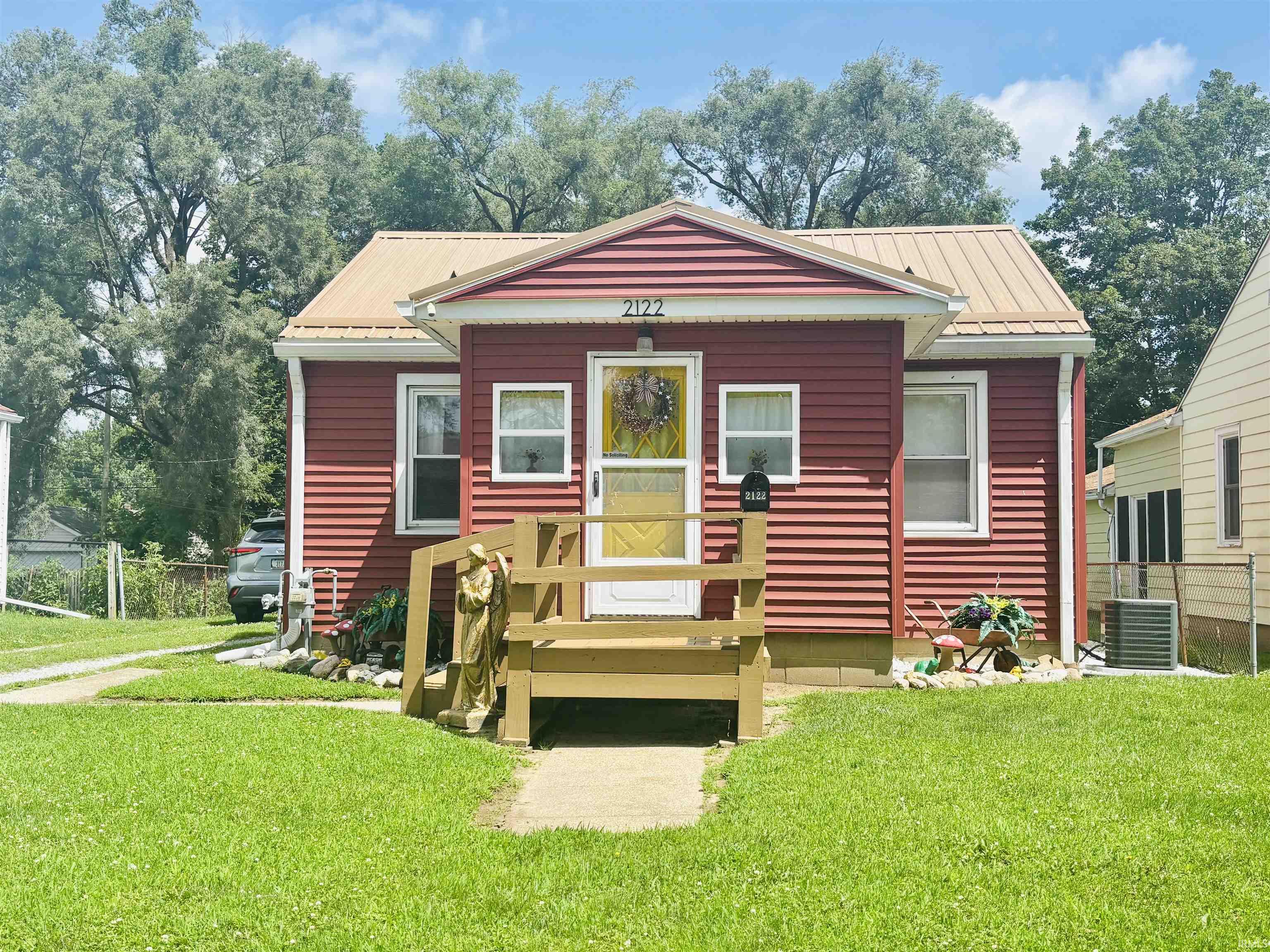 Photo 3 of Manufactured home for sale at 2122 Meharry St, Lafayette, IN 47904 | MLS# 202636469 | Listing updated on 2026-09-04