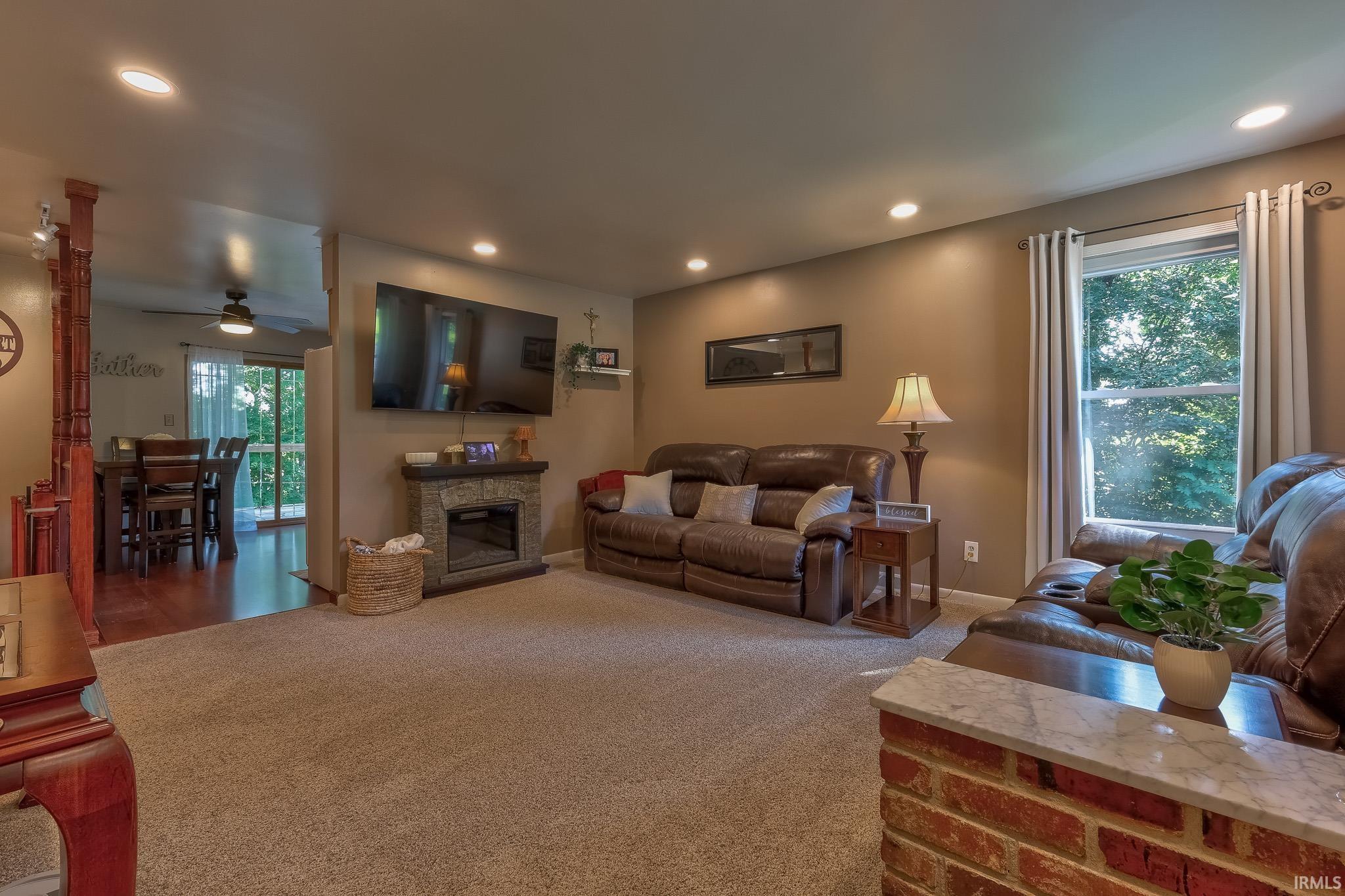 Photo 3 of Manufactured home for sale at 5215 James Ave, Evansville, IN 47712 | MLS# 202636484 | Listing updated on 2026-09-04