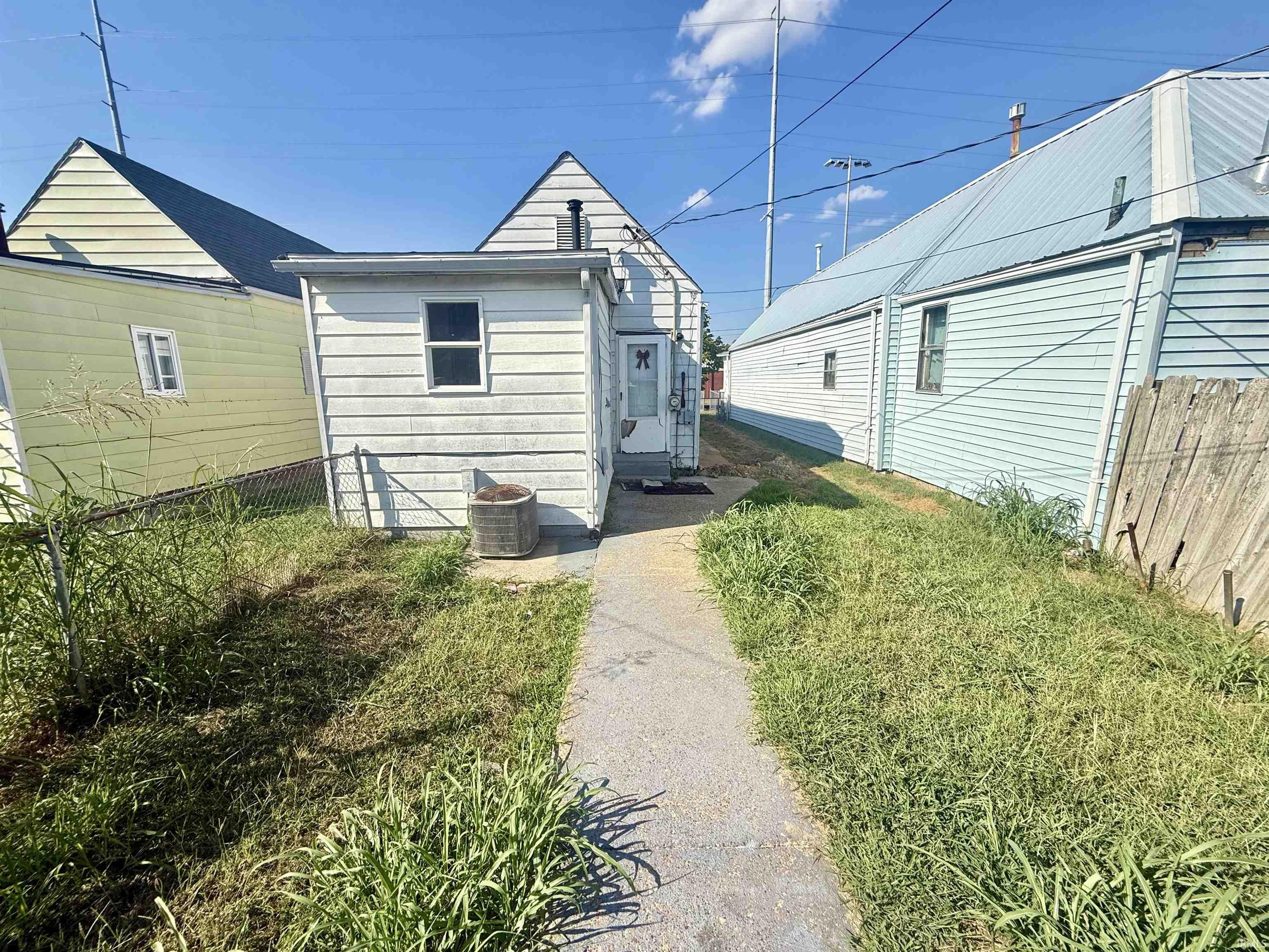 Photo 8 of Manufactured home for sale at 27 E Morgan Ave, Evansville, IN 47711 | MLS# 202636504 | Listing updated on 2026-09-04