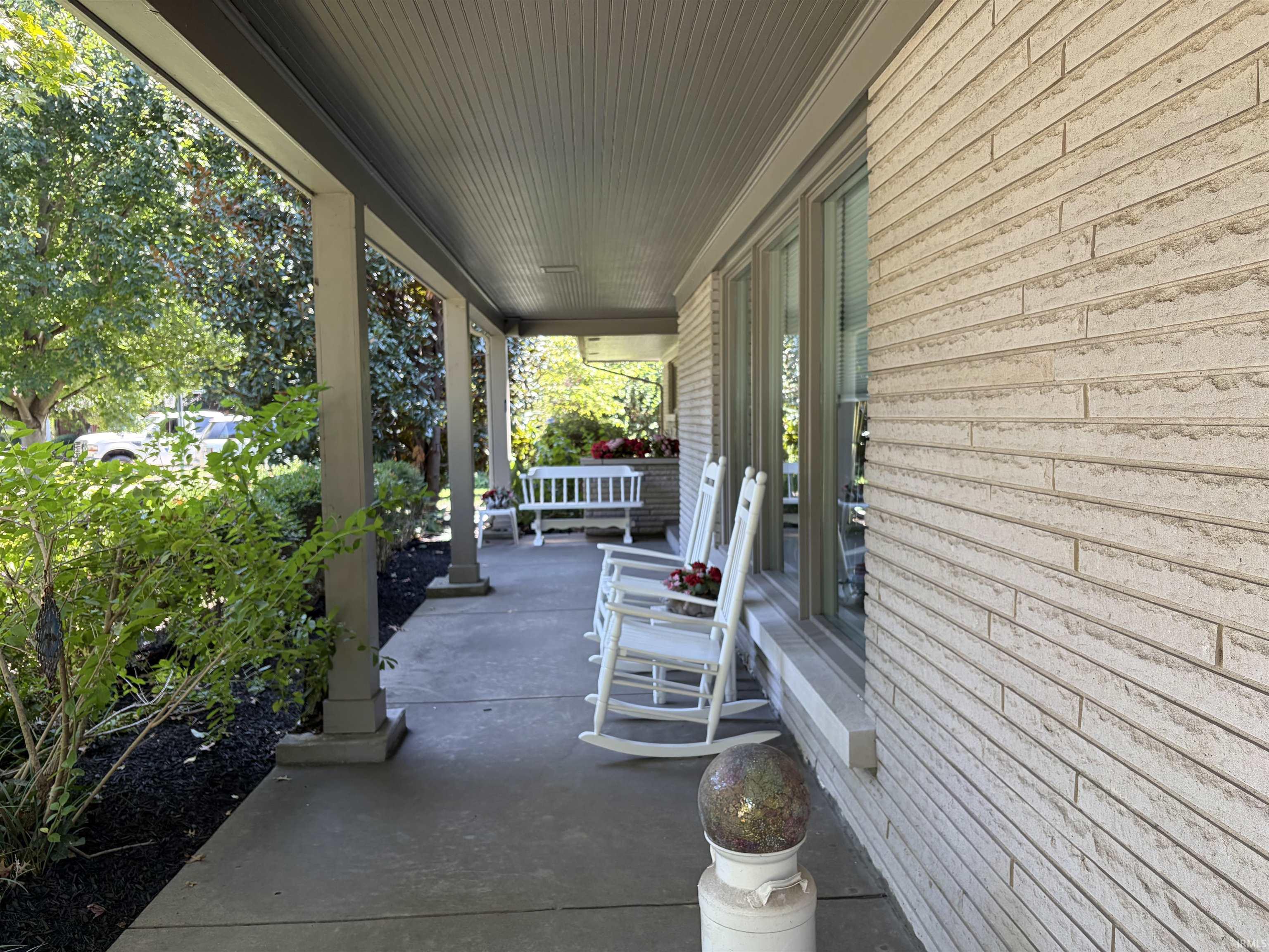 Photo 3 of Sale Pending at 931 S Colony Rd, Evansville, IN 47714 | MLS# 202636553 | Listing updated on 2026-09-06