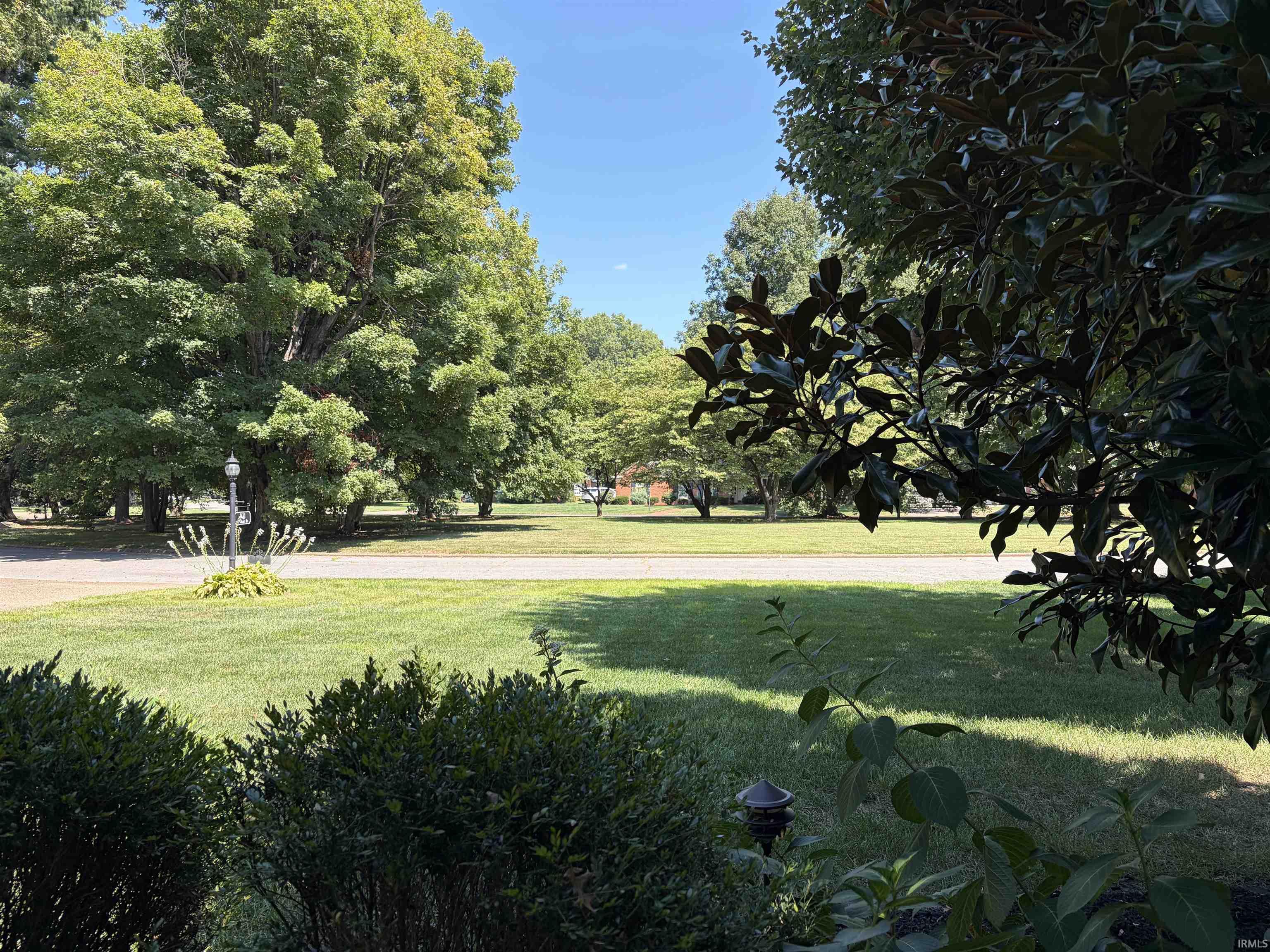 Photo 5 of Sale Pending at 931 S Colony Rd, Evansville, IN 47714 | MLS# 202636553 | Listing updated on 2026-09-06