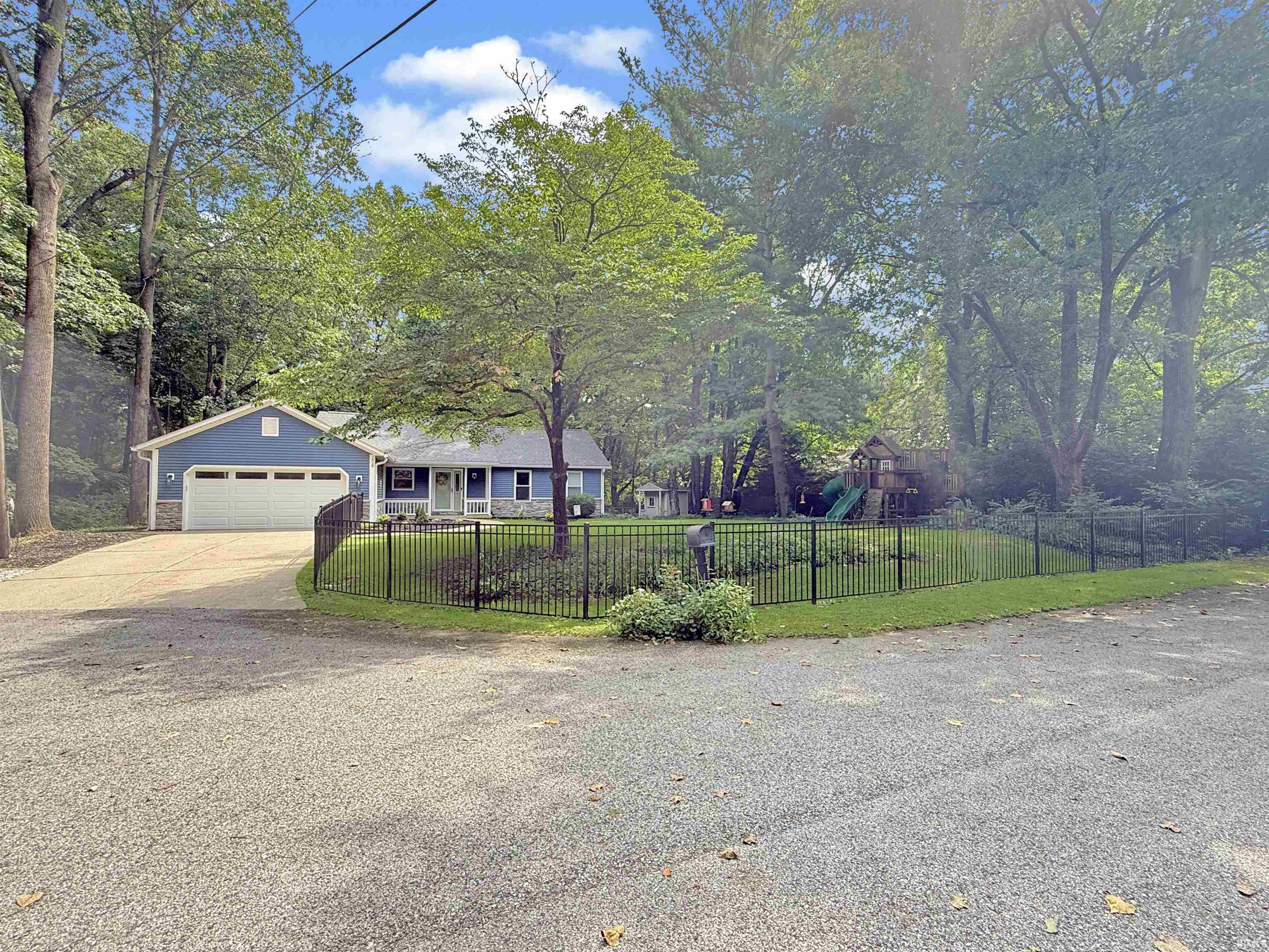 Photo 4 of Manufactured home for sale at 208 Wildwood Ct, Lafayette, IN 47905 | MLS# 202636564 | Listing updated on 2026-09-04